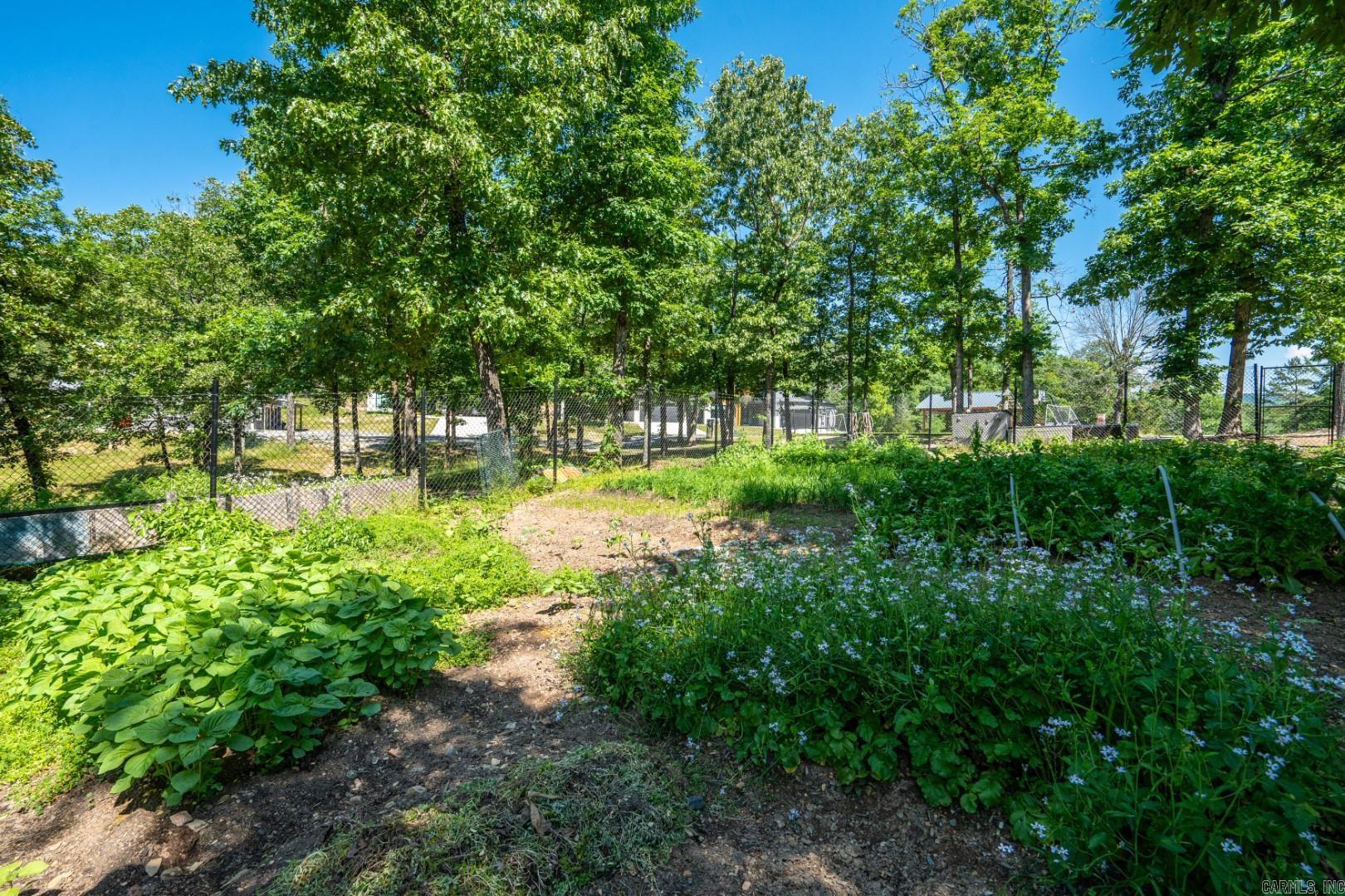 BAYOU RIDGE - Residential