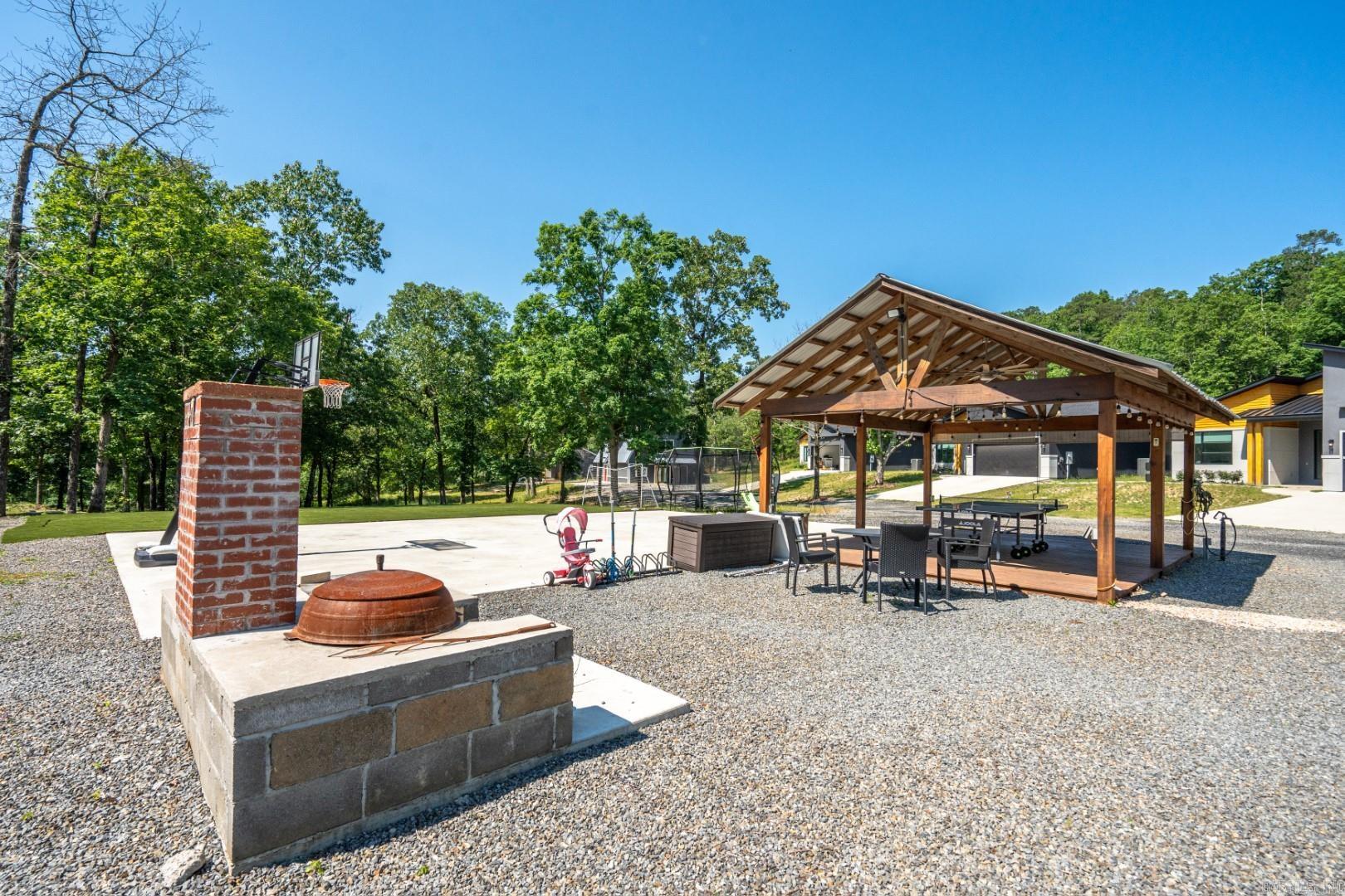 BAYOU RIDGE - Residential