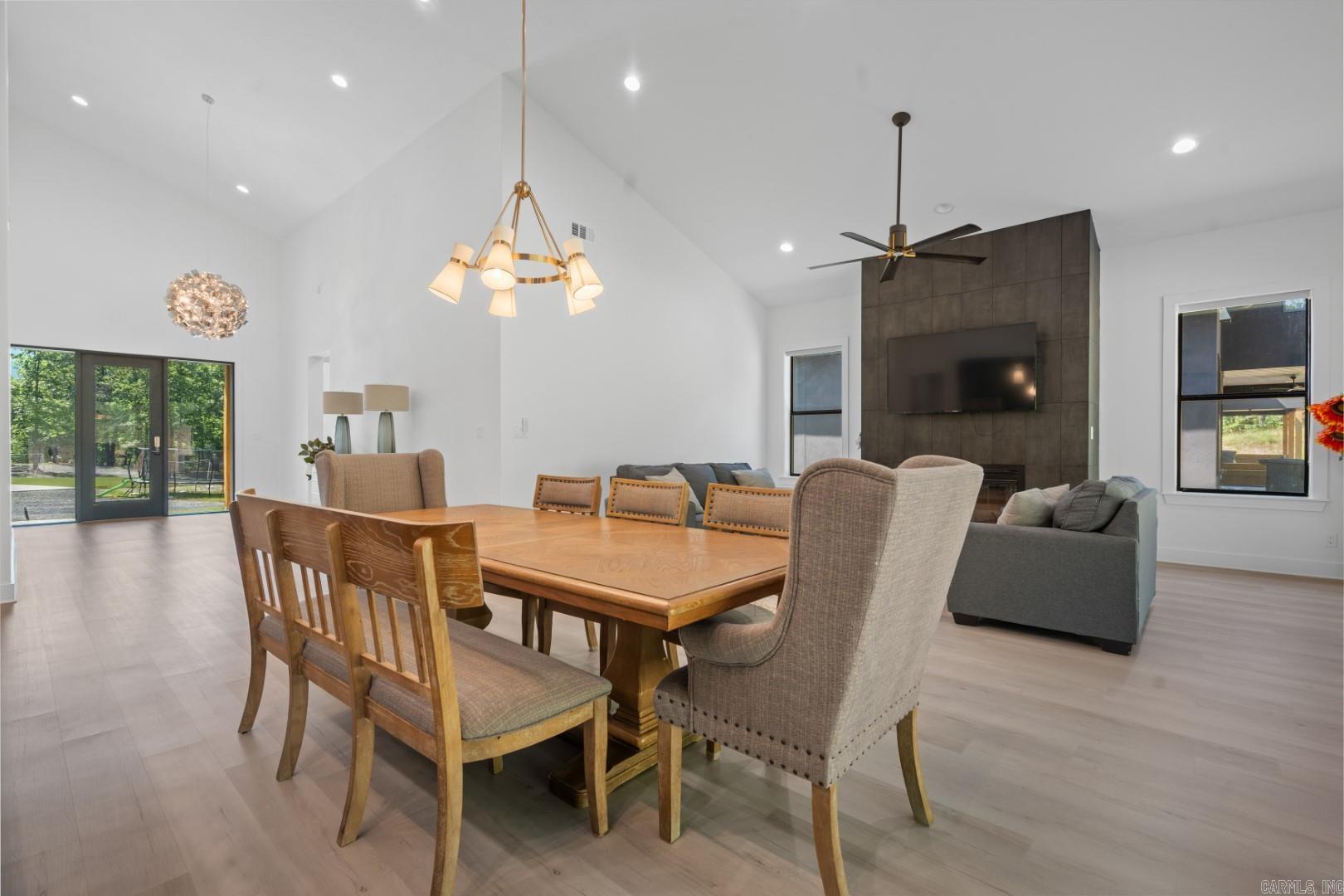 BAYOU RIDGE - Residential
