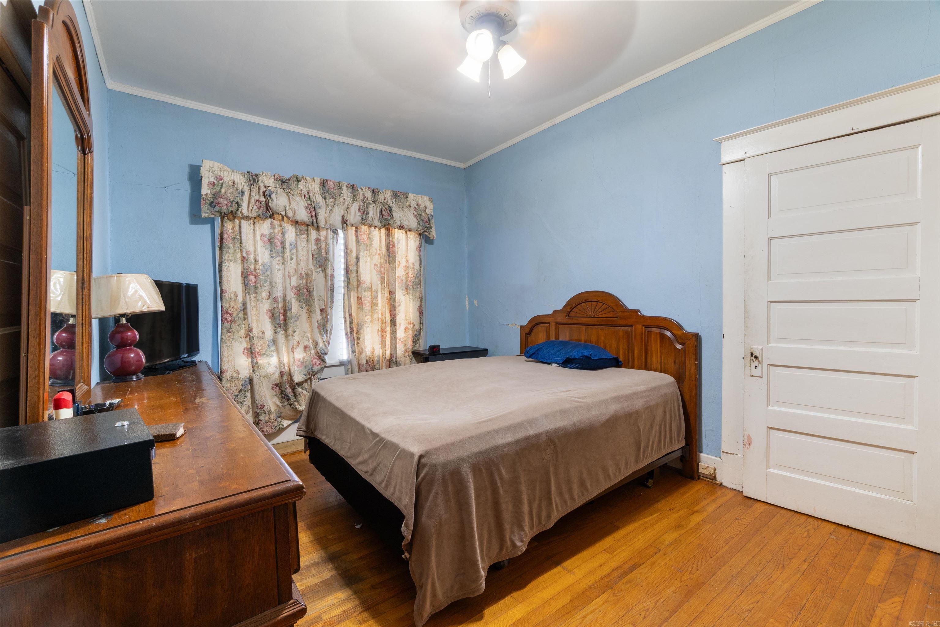 WORTHEN W B - Residential