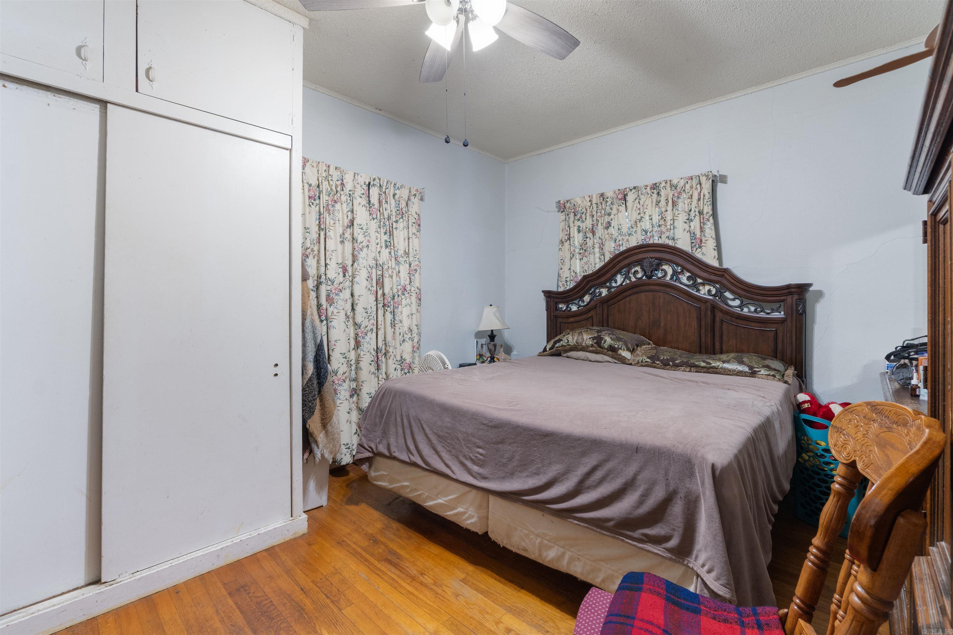 WORTHEN W B - Residential