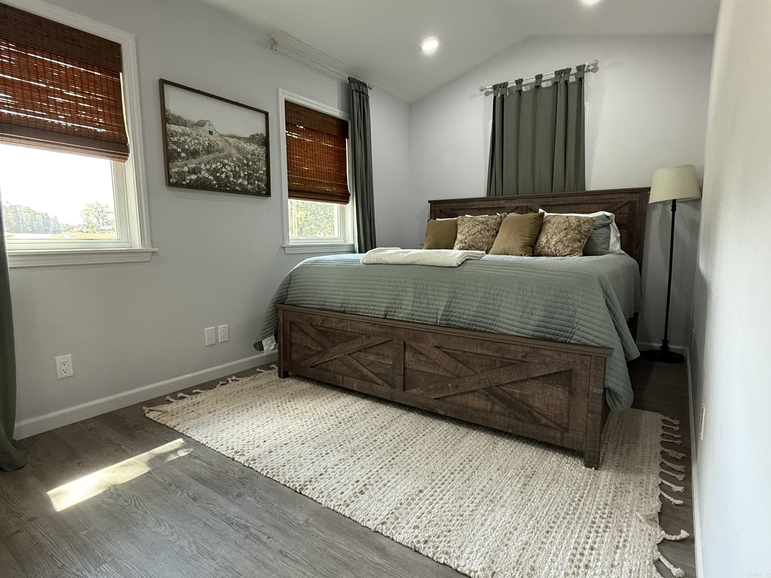 MOUNTAIN VIEW - Residential