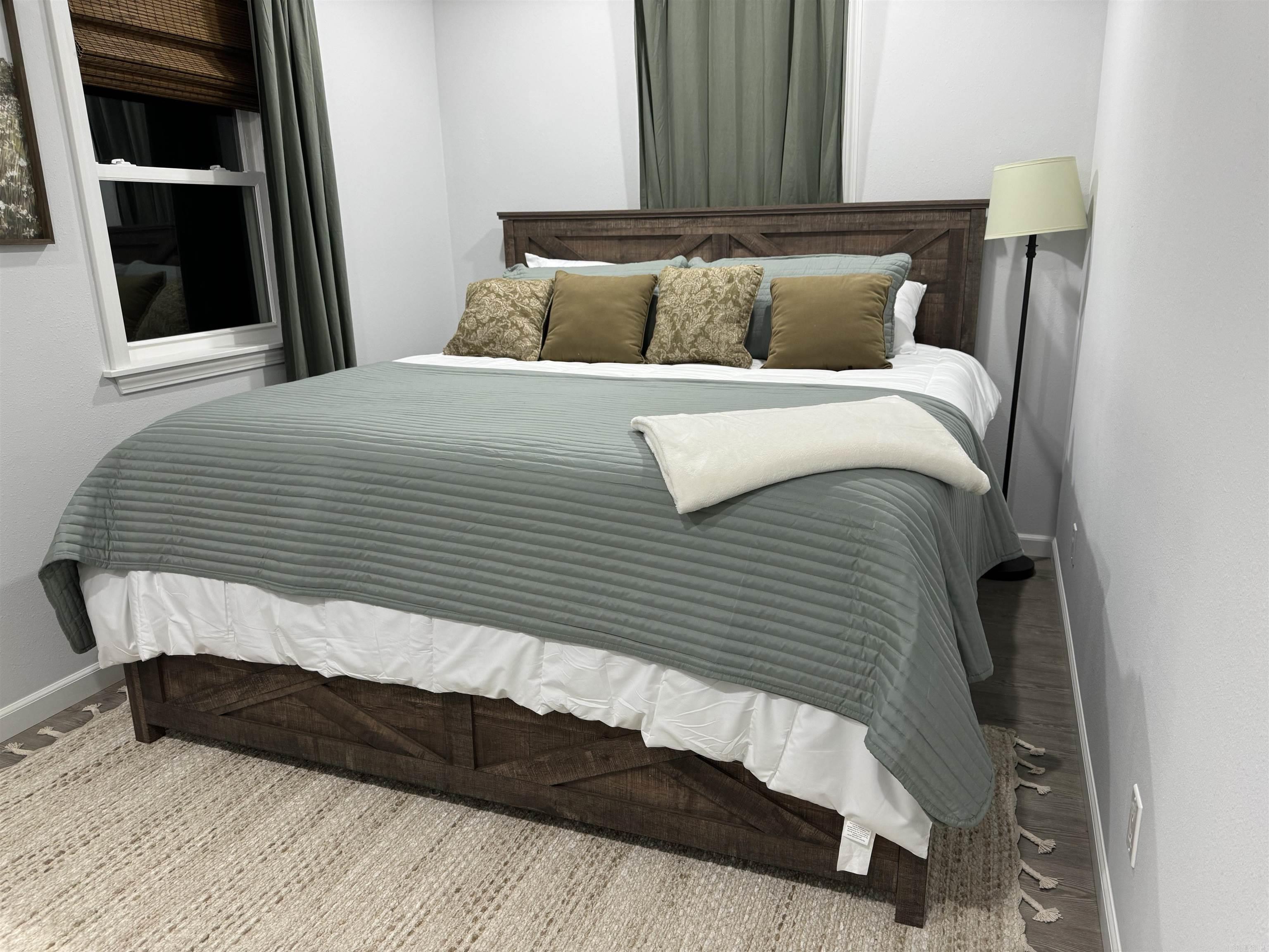 MOUNTAIN VIEW - Residential