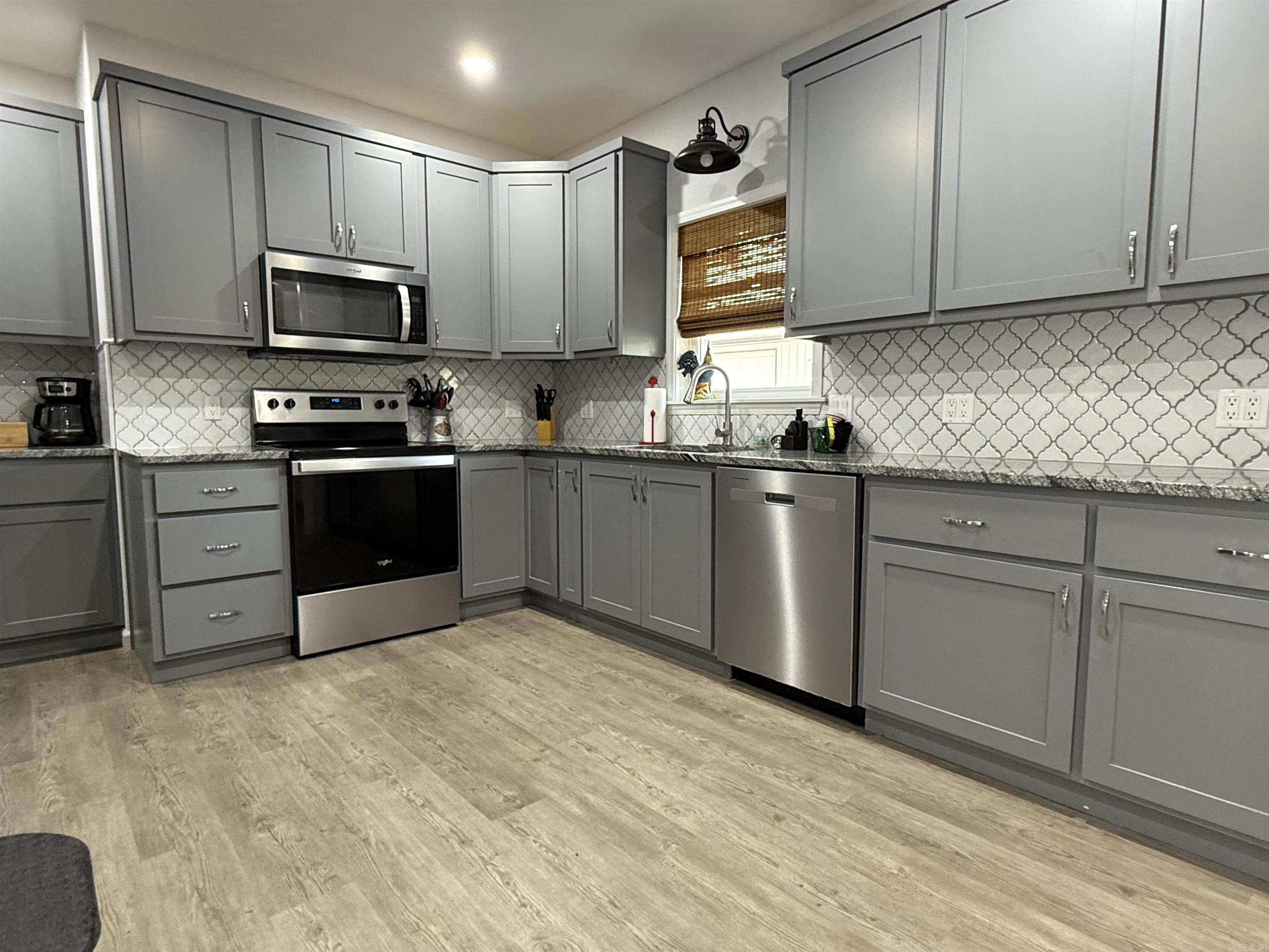 MOUNTAIN VIEW - Residential