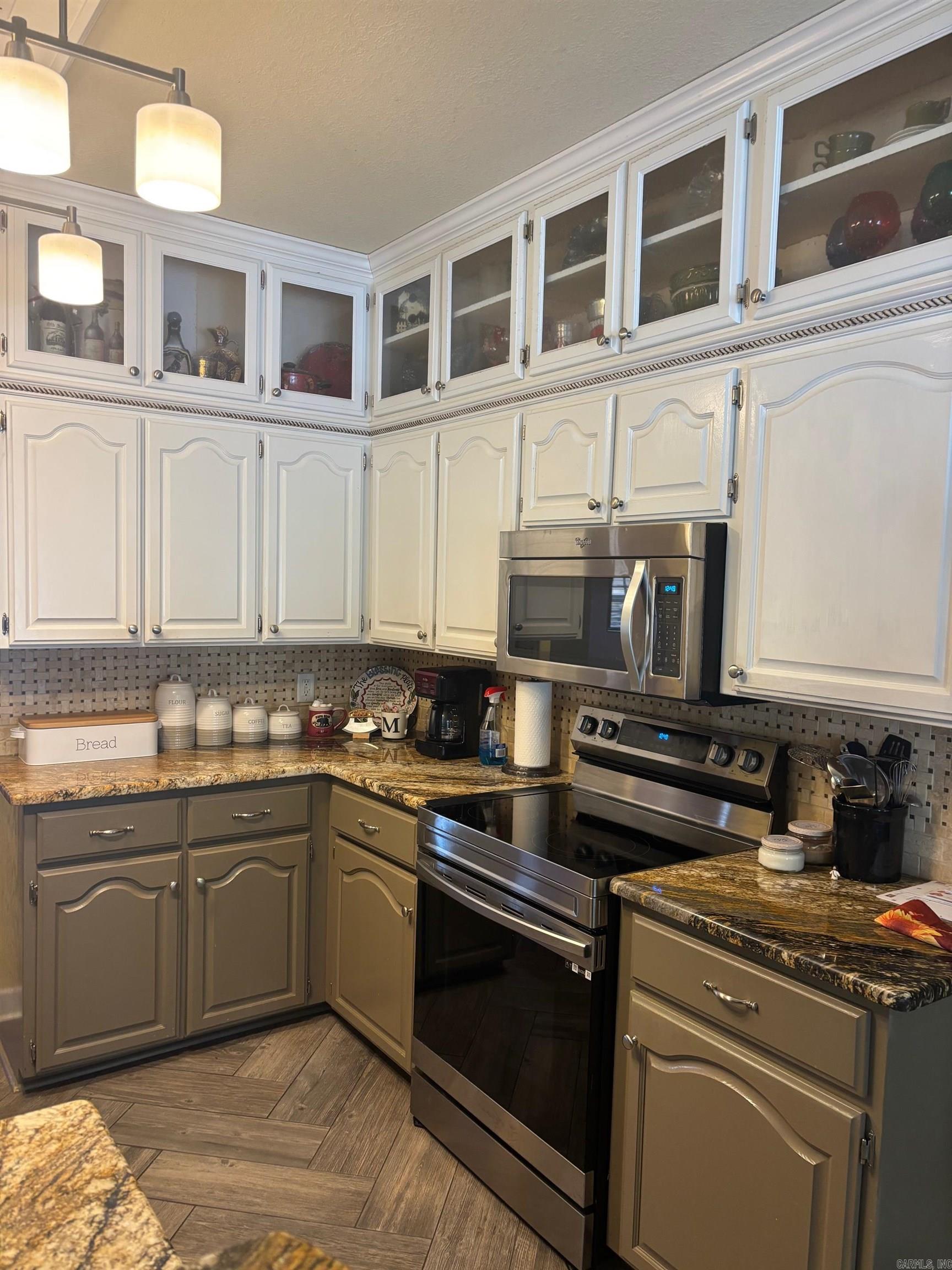 DEERWOOD ESTATES - Residential