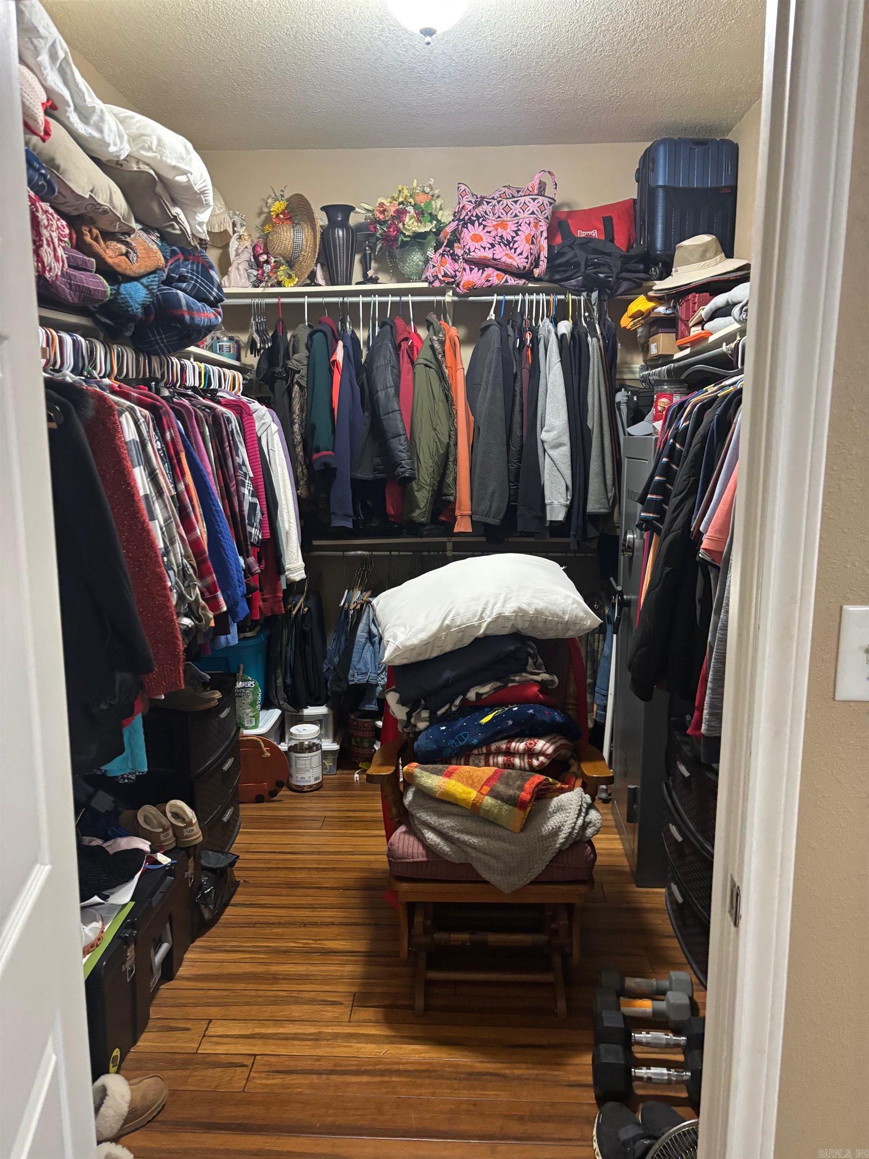 DEERWOOD ESTATES - Residential