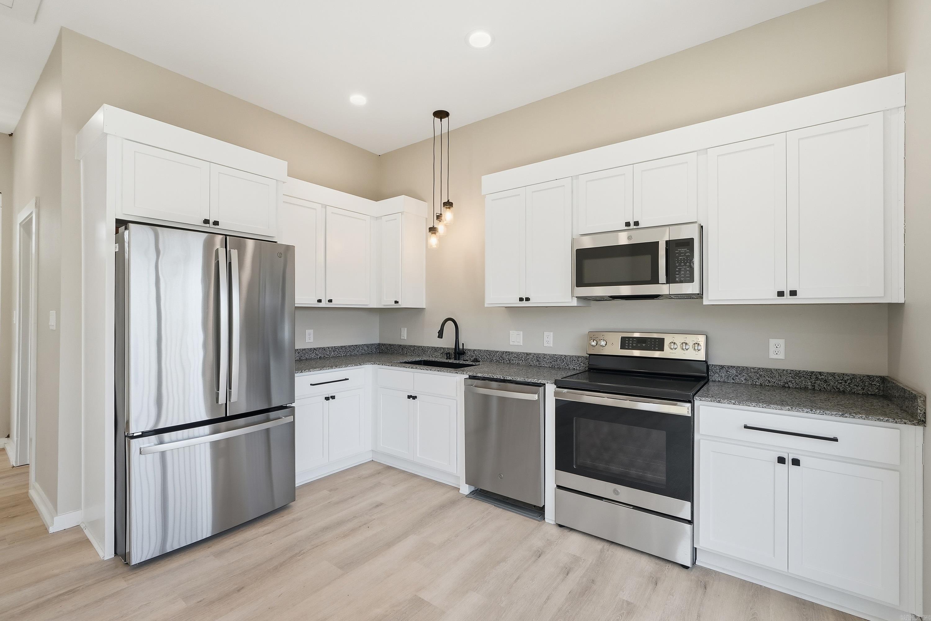 DIAMONDHEAD - Residential