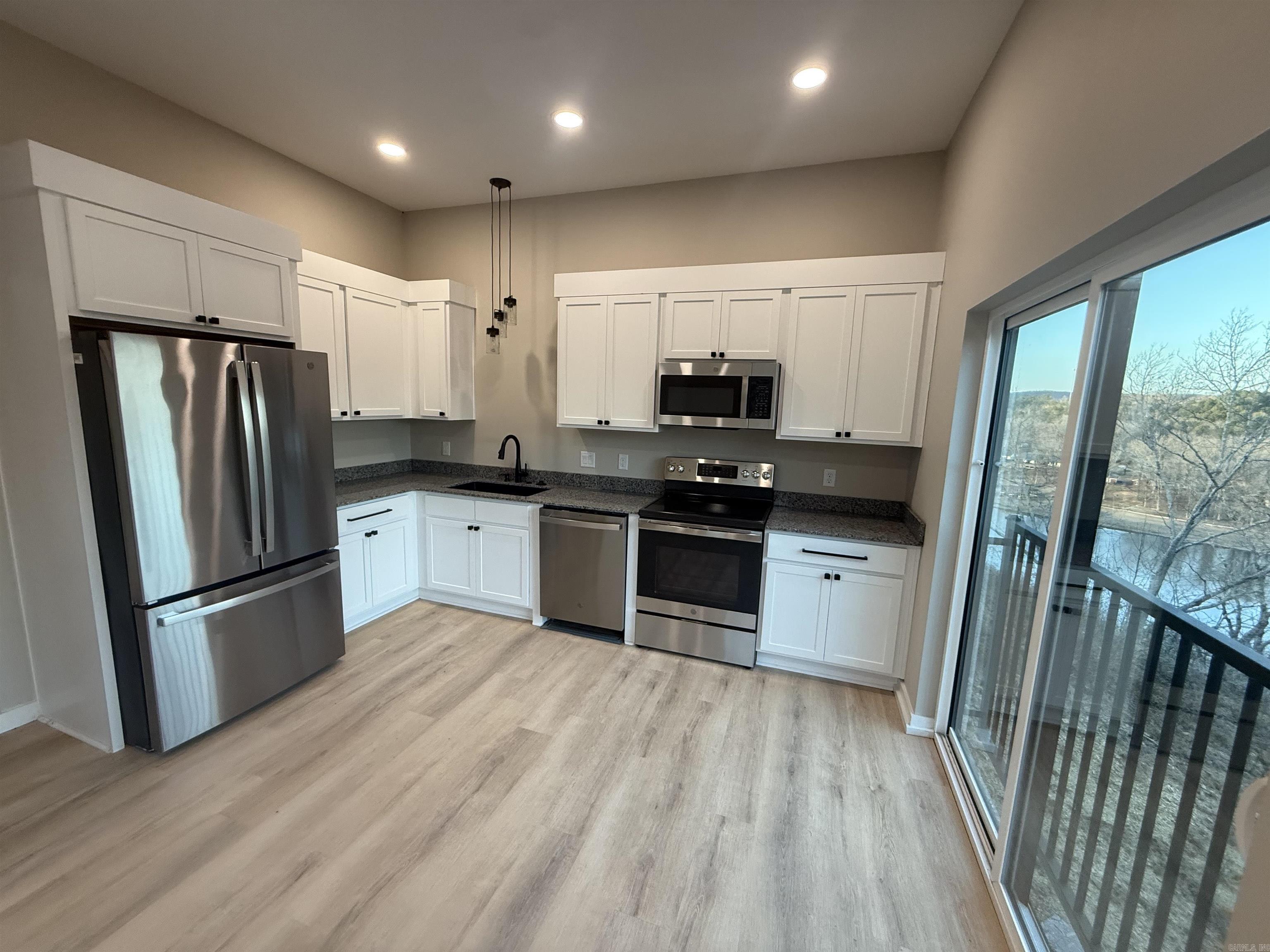 DIAMONDHEAD - Residential