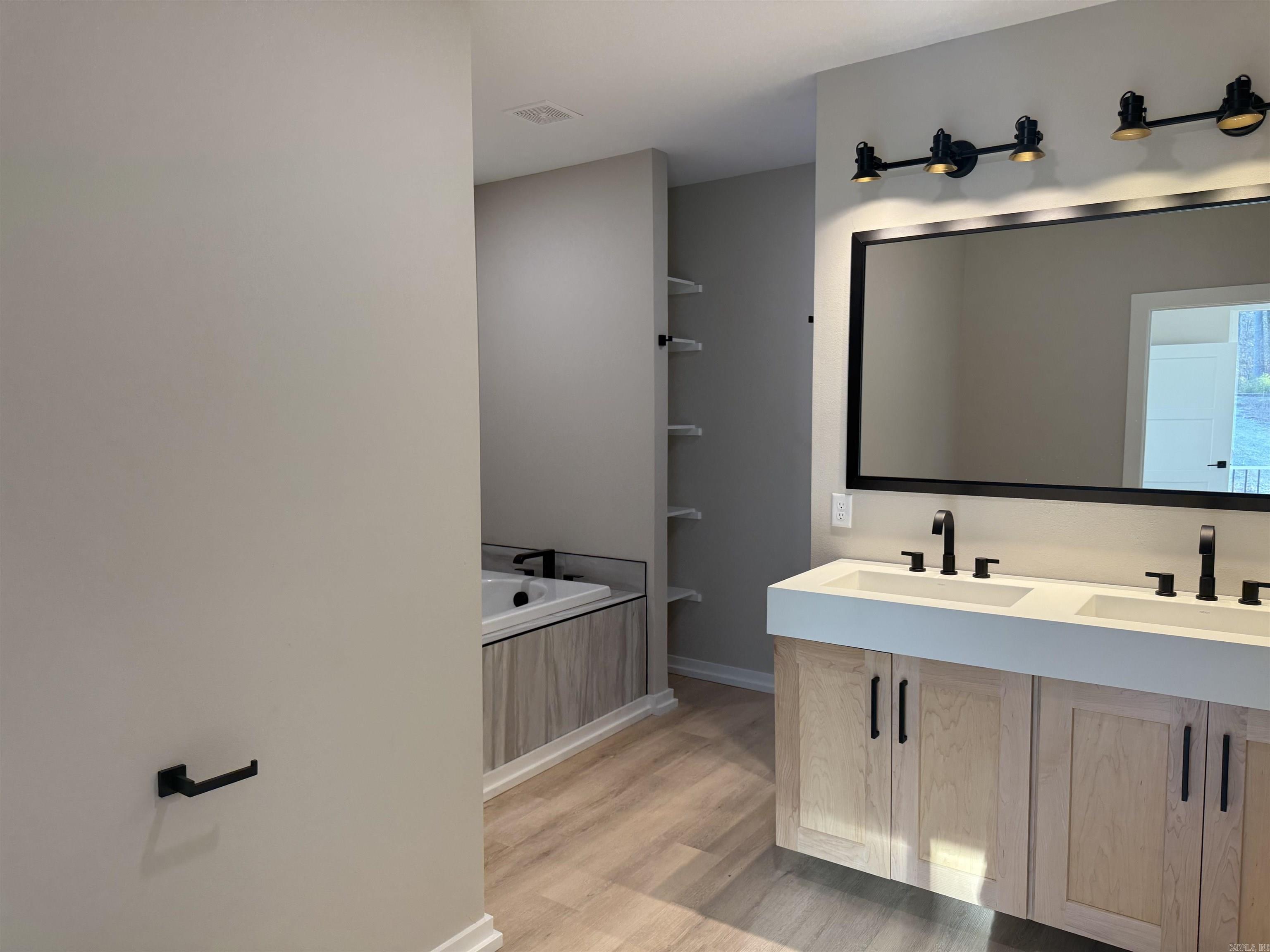 DIAMONDHEAD - Residential