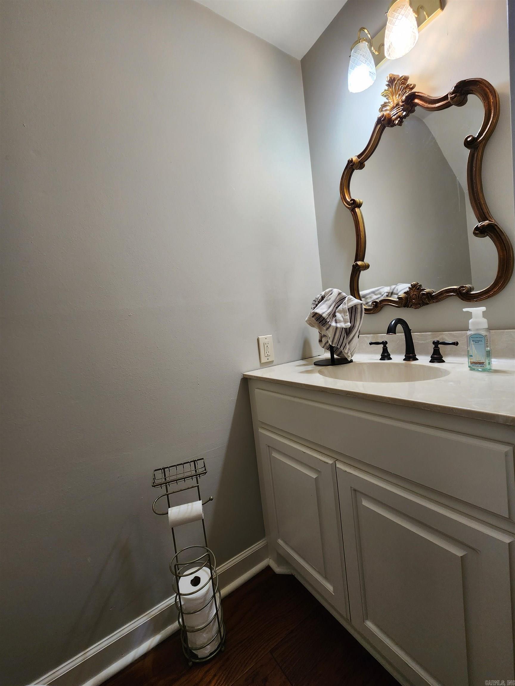 WELLINGTON POINTE - Residential