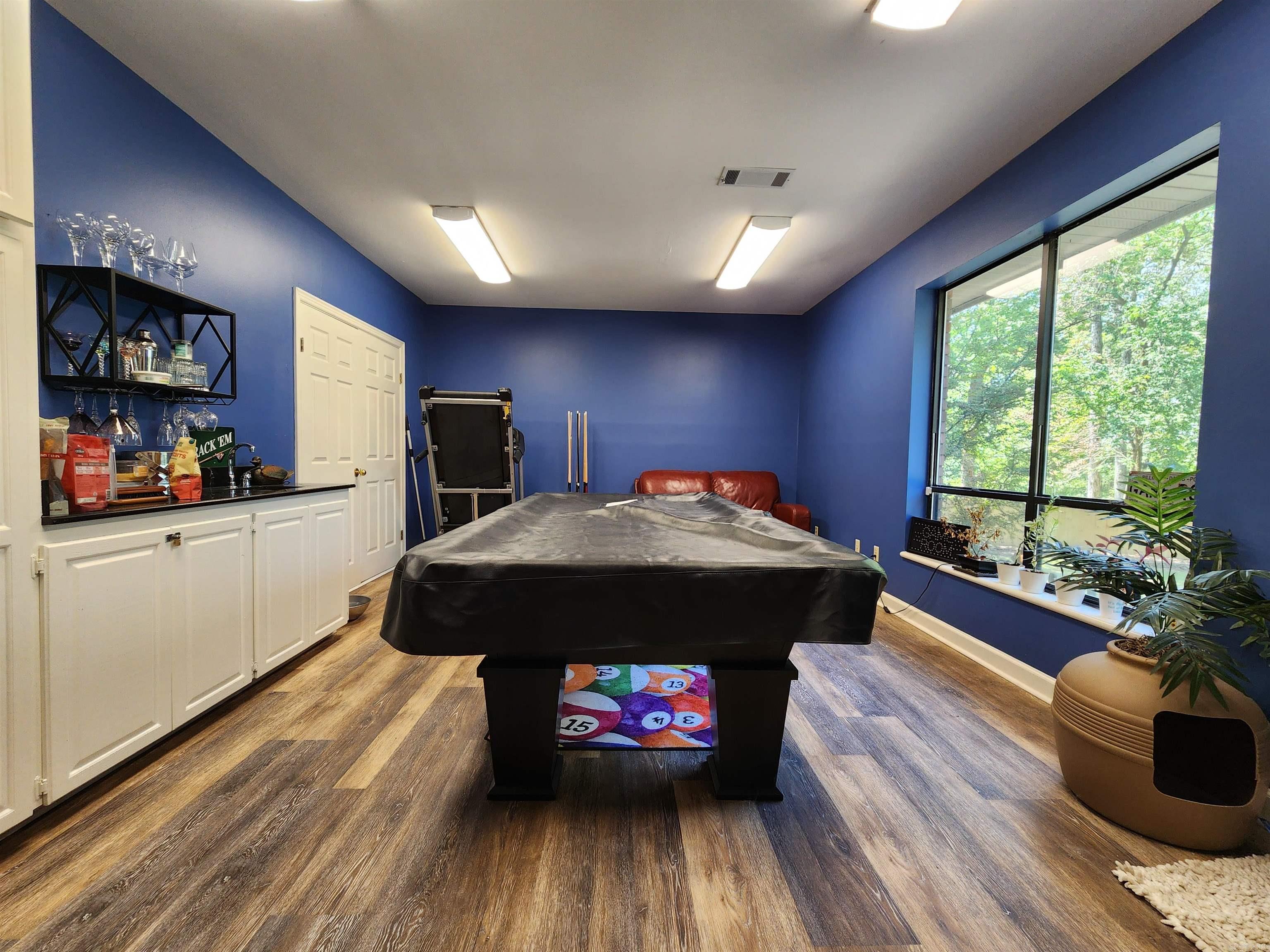 WELLINGTON POINTE - Residential