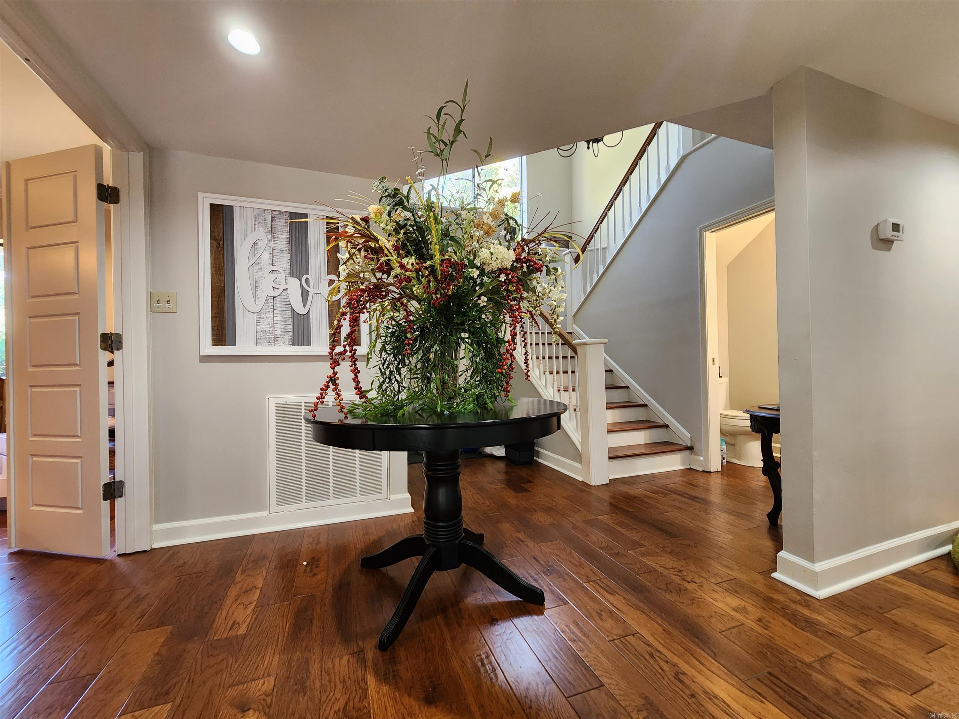 WELLINGTON POINTE - Residential