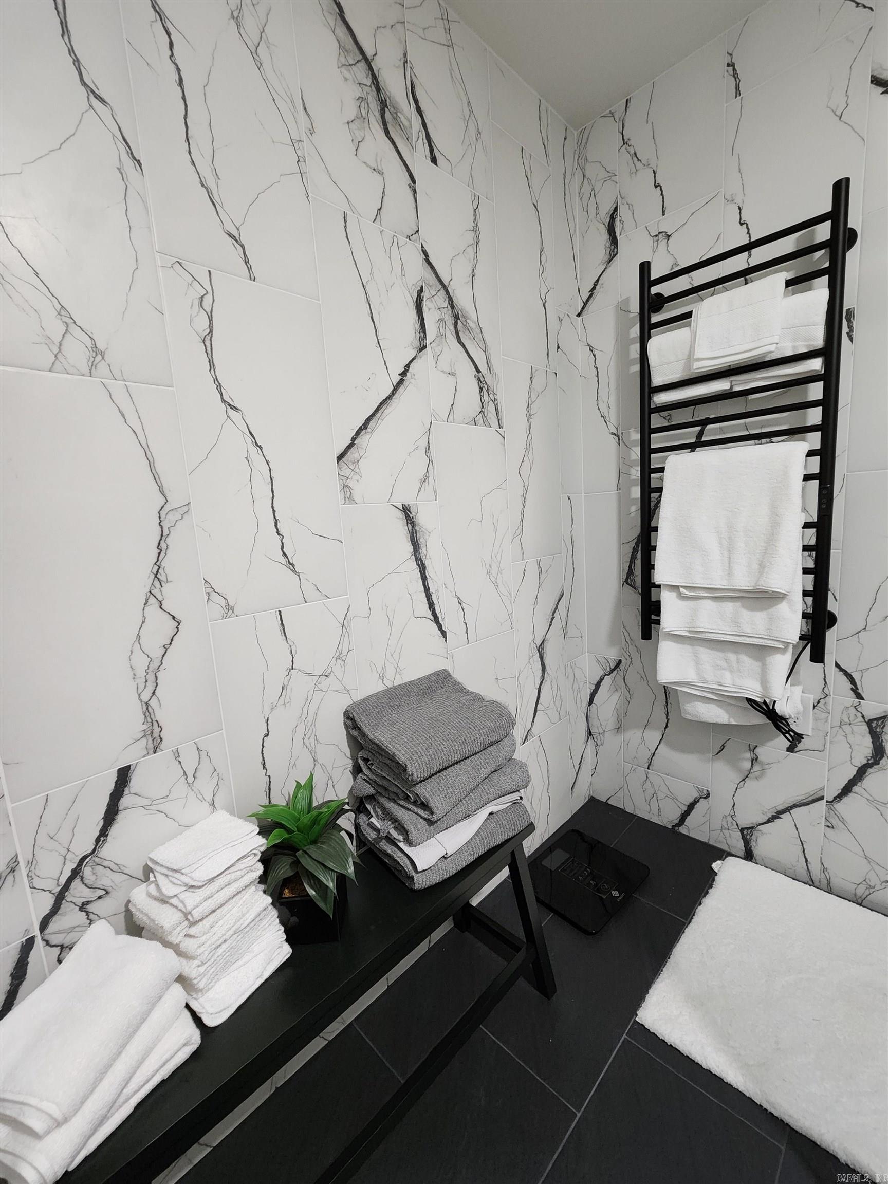 WELLINGTON POINTE - Residential