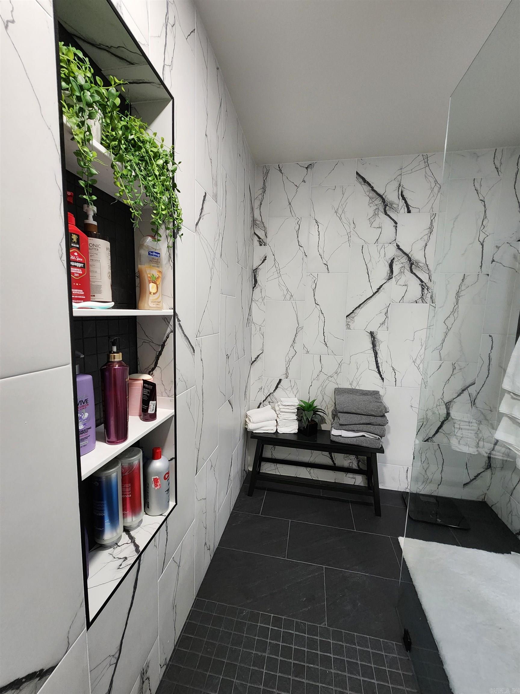 WELLINGTON POINTE - Residential