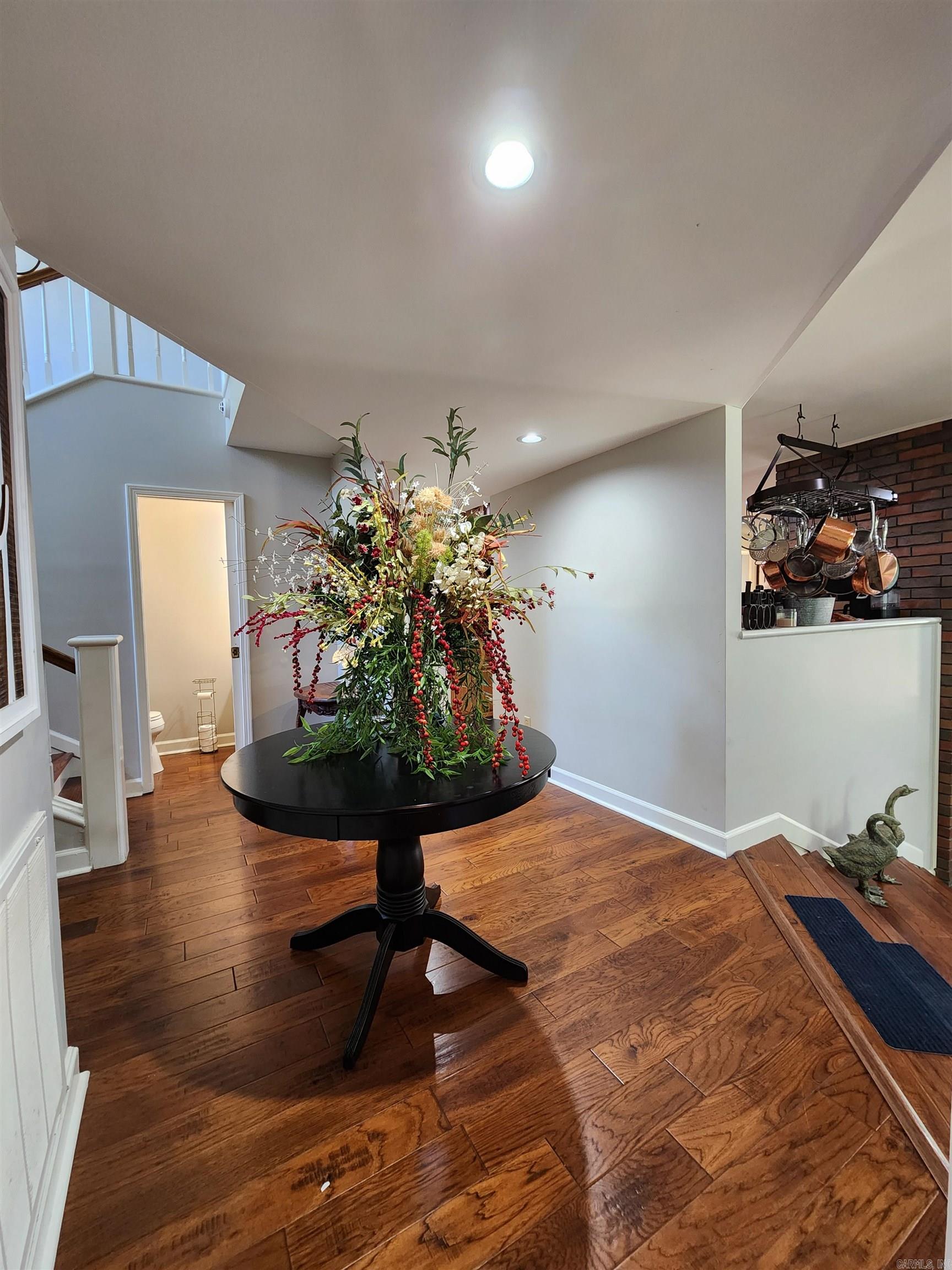 WELLINGTON POINTE - Residential