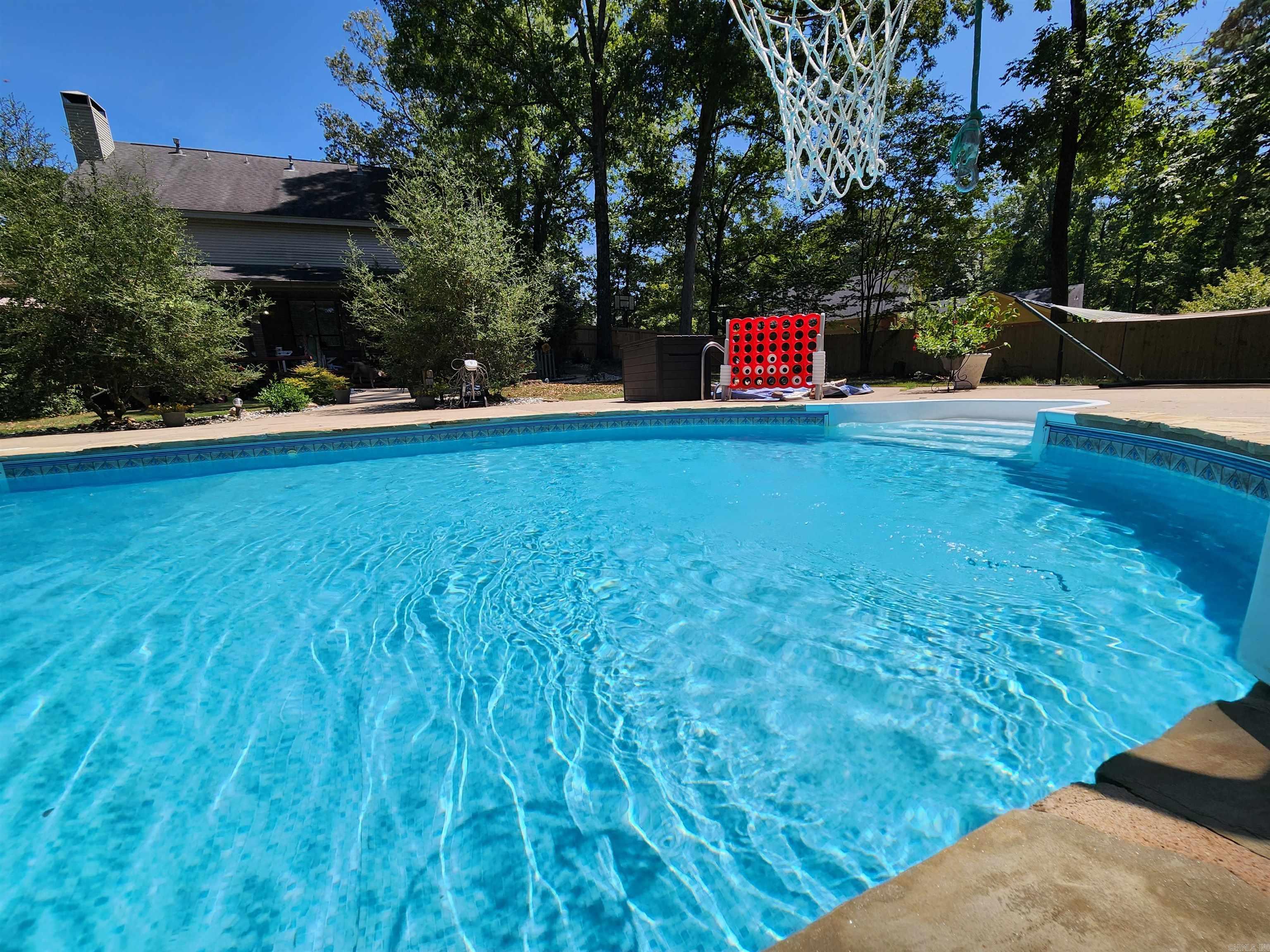 WELLINGTON POINTE - Residential