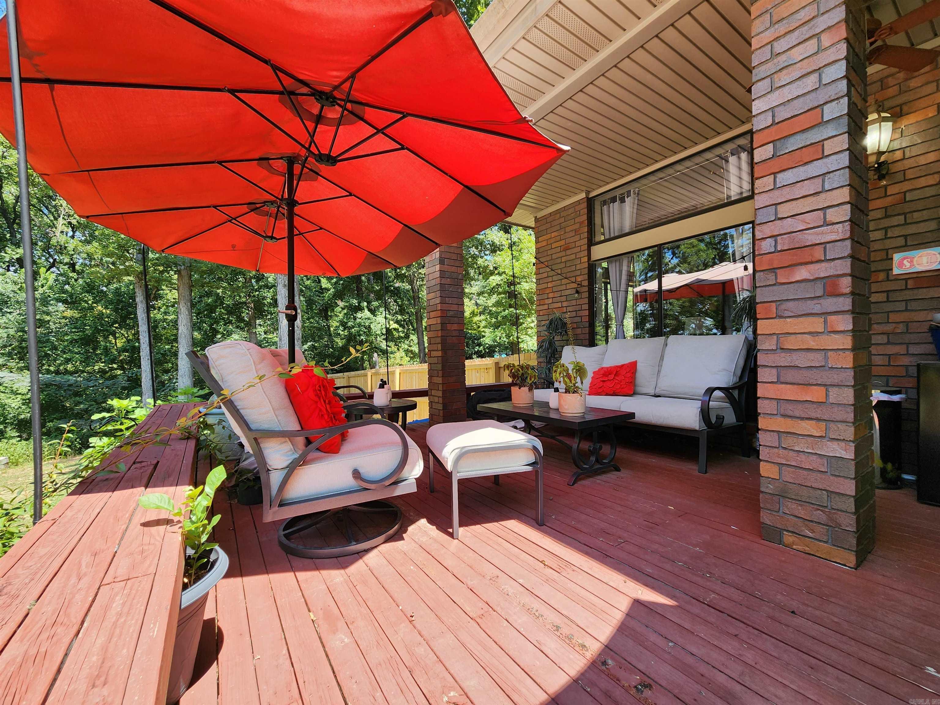 WELLINGTON POINTE - Residential