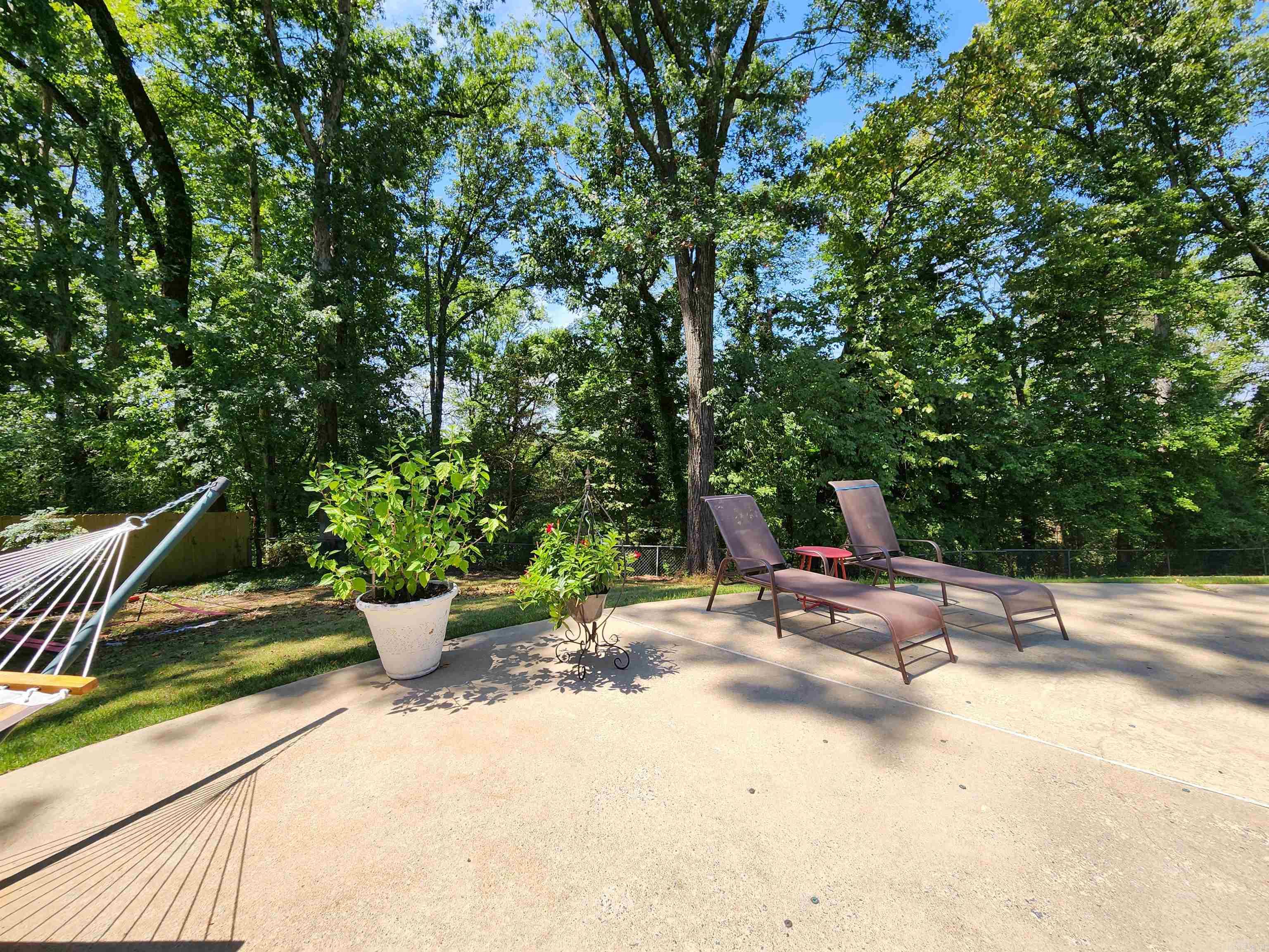 WELLINGTON POINTE - Residential