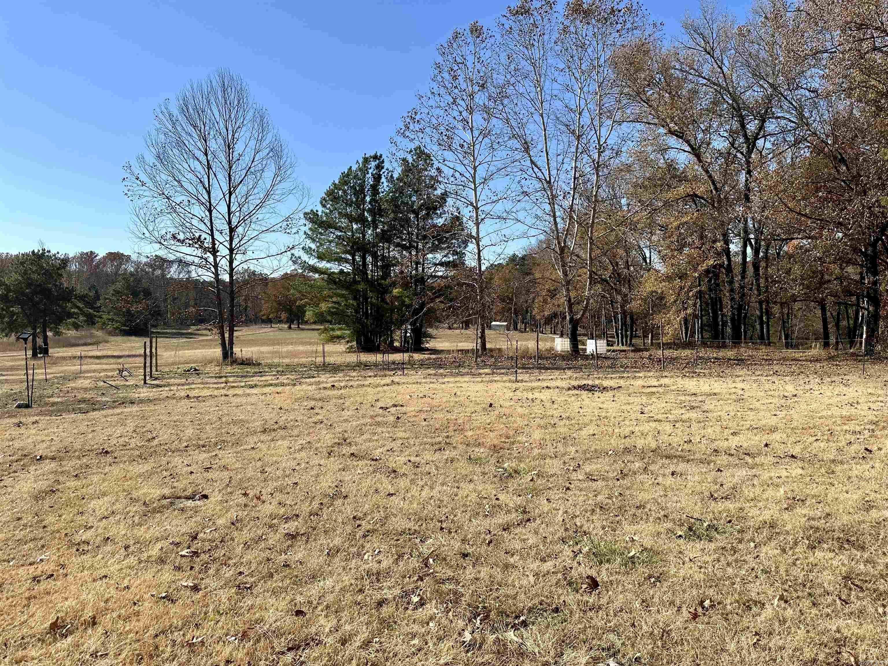 LOUD WATER RETREAT - Residential