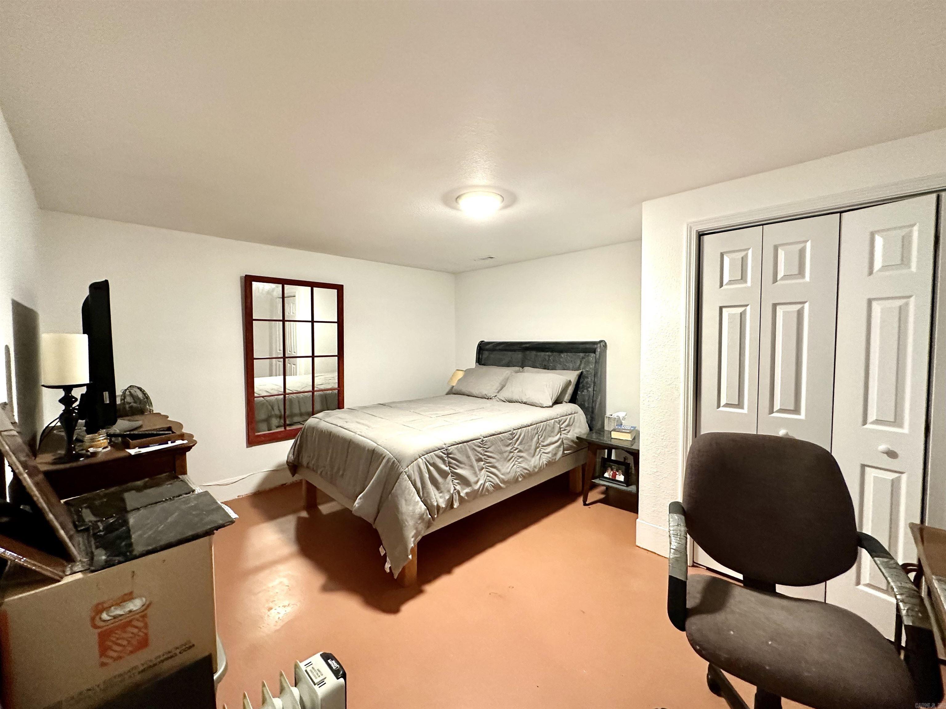 LOUD WATER RETREAT - Residential