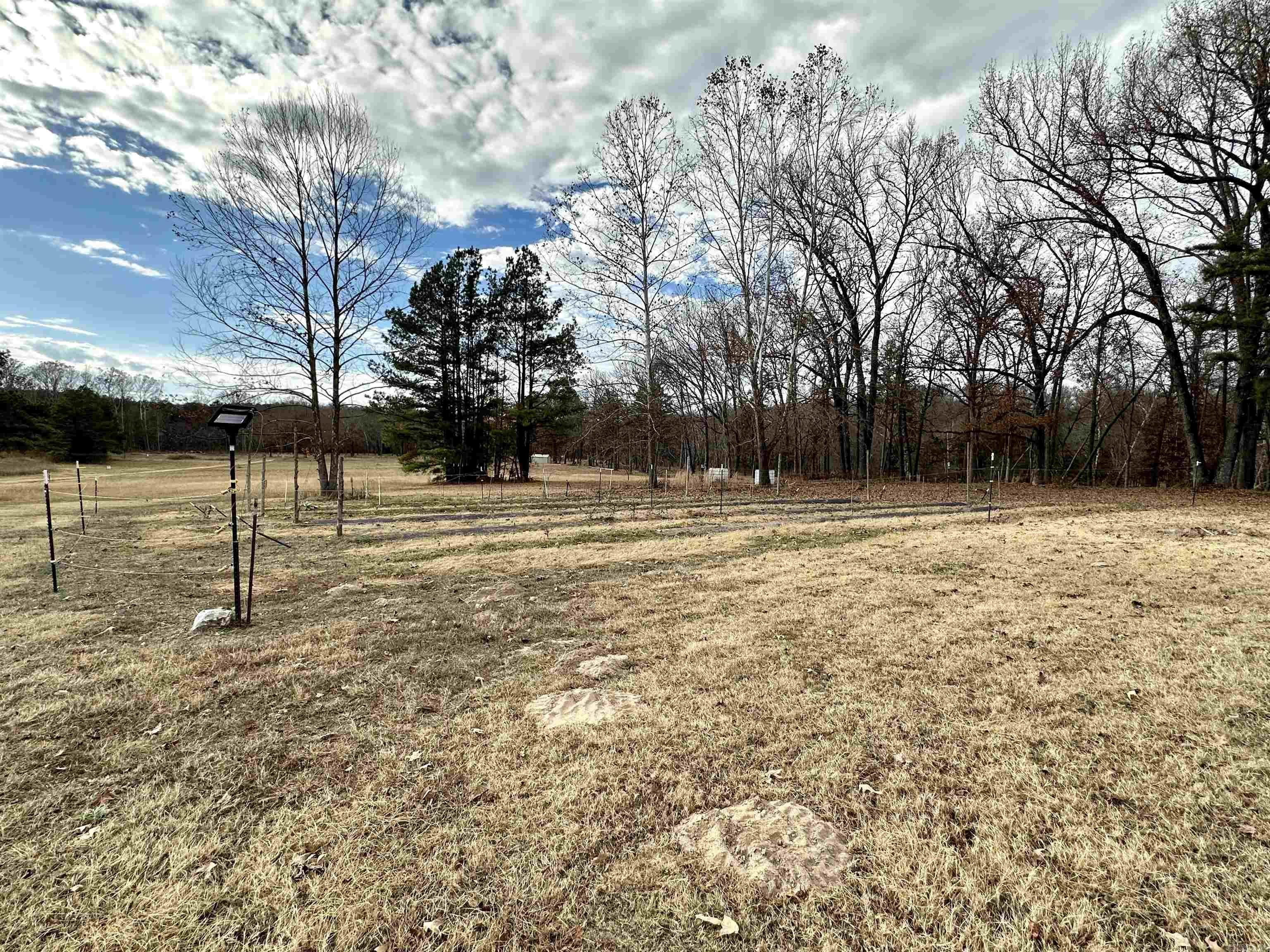 LOUD WATER RETREAT - Residential