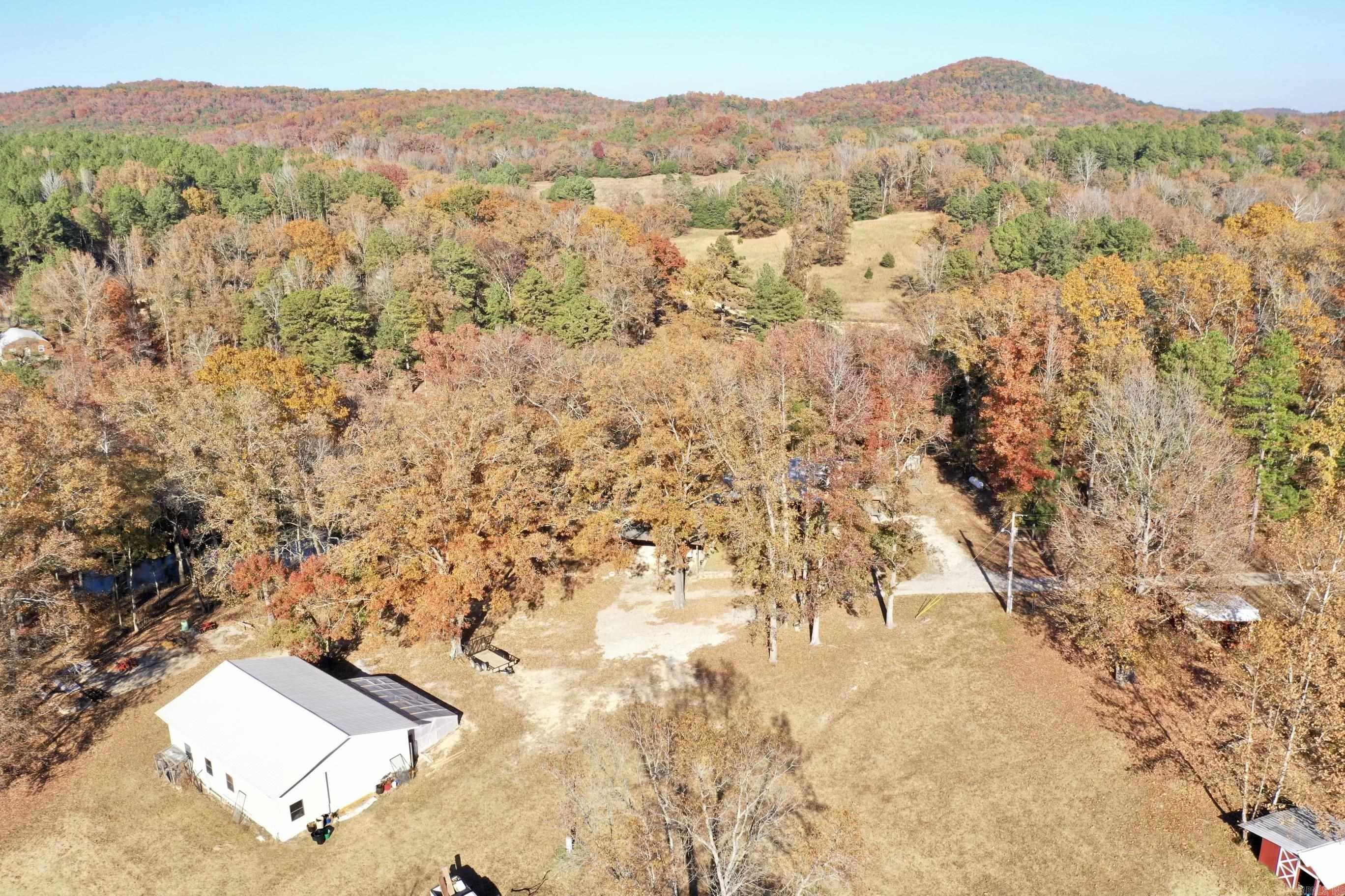 LOUD WATER RETREAT - Residential