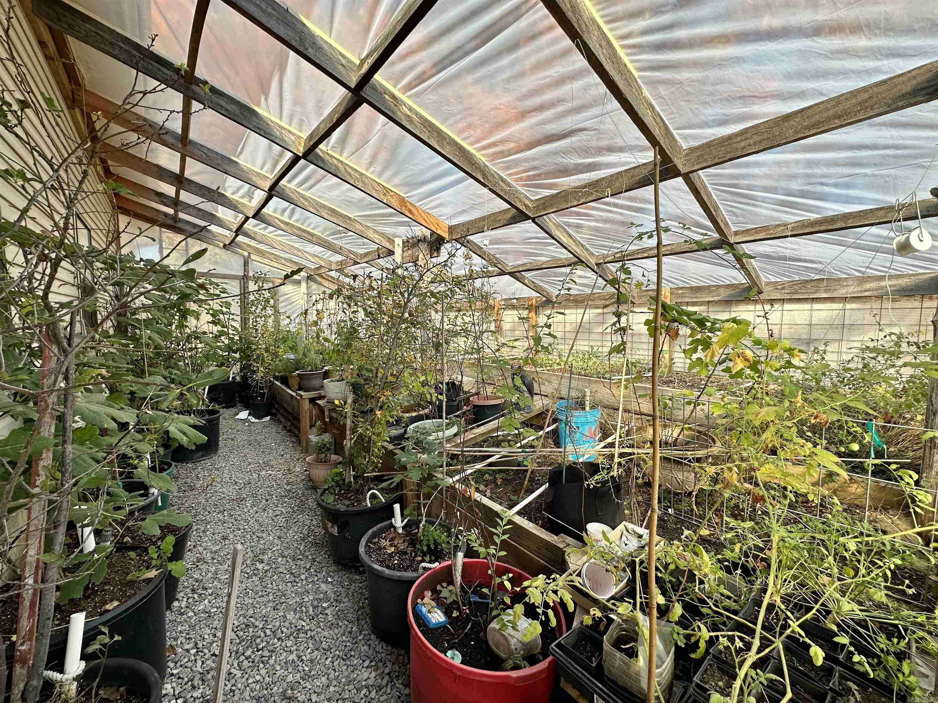 LOUD WATER RETREAT - Residential