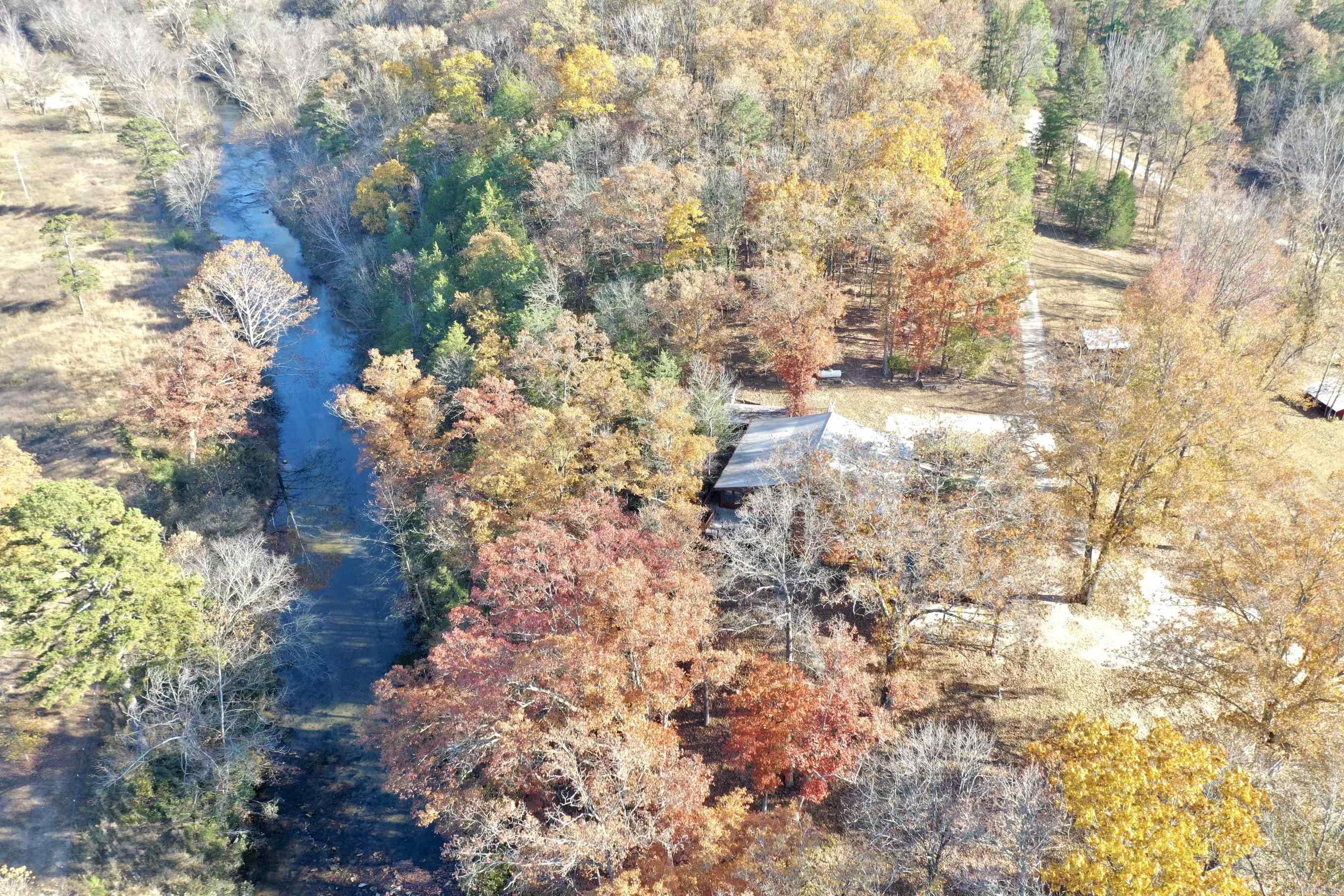 LOUD WATER RETREAT - Residential