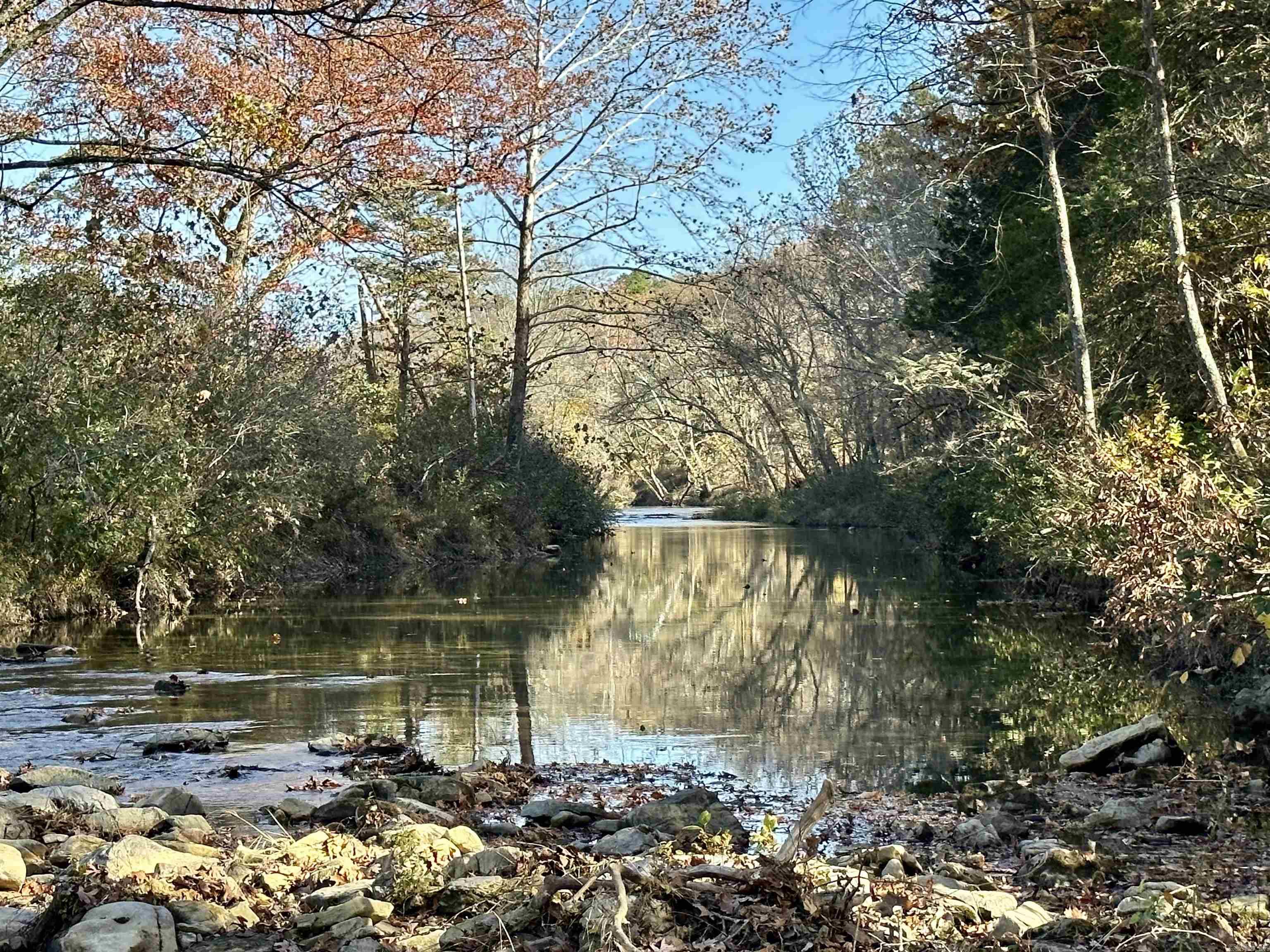 LOUD WATER RETREAT - Residential