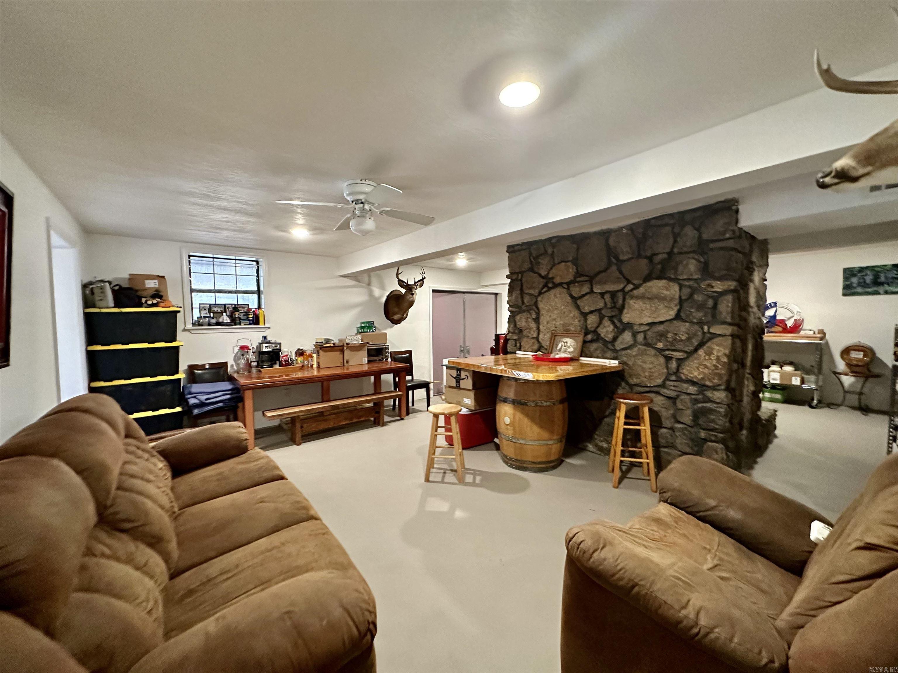 LOUD WATER RETREAT - Residential