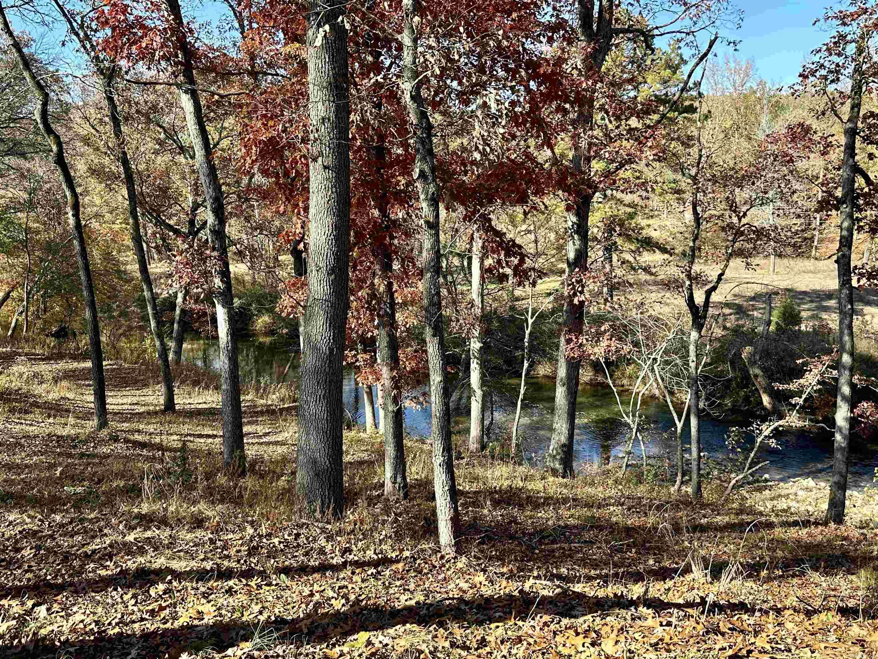 LOUD WATER RETREAT - Residential