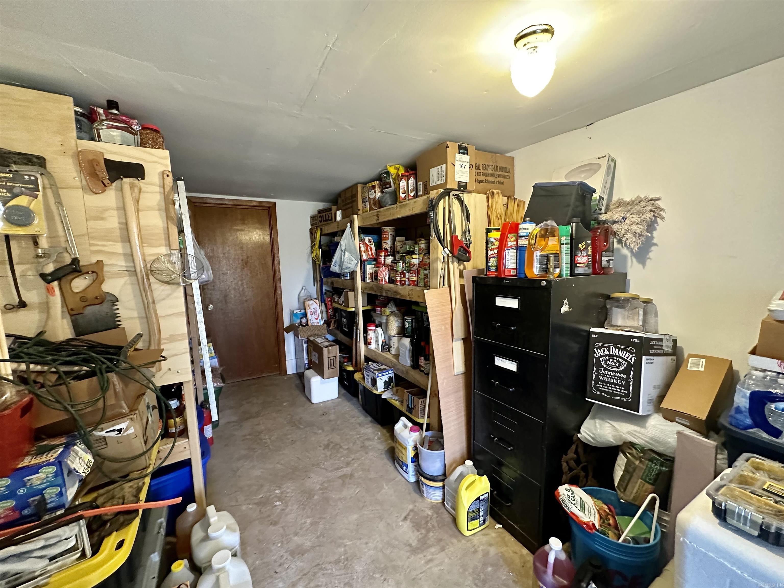 LOUD WATER RETREAT - Residential