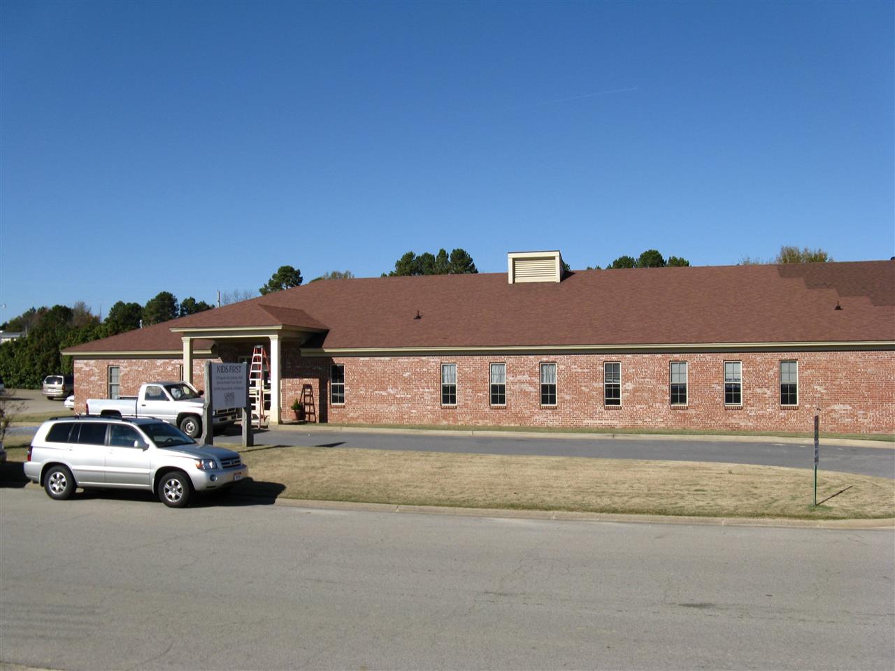 Excellent investment opportunity. Long term tenant. Call for additional details