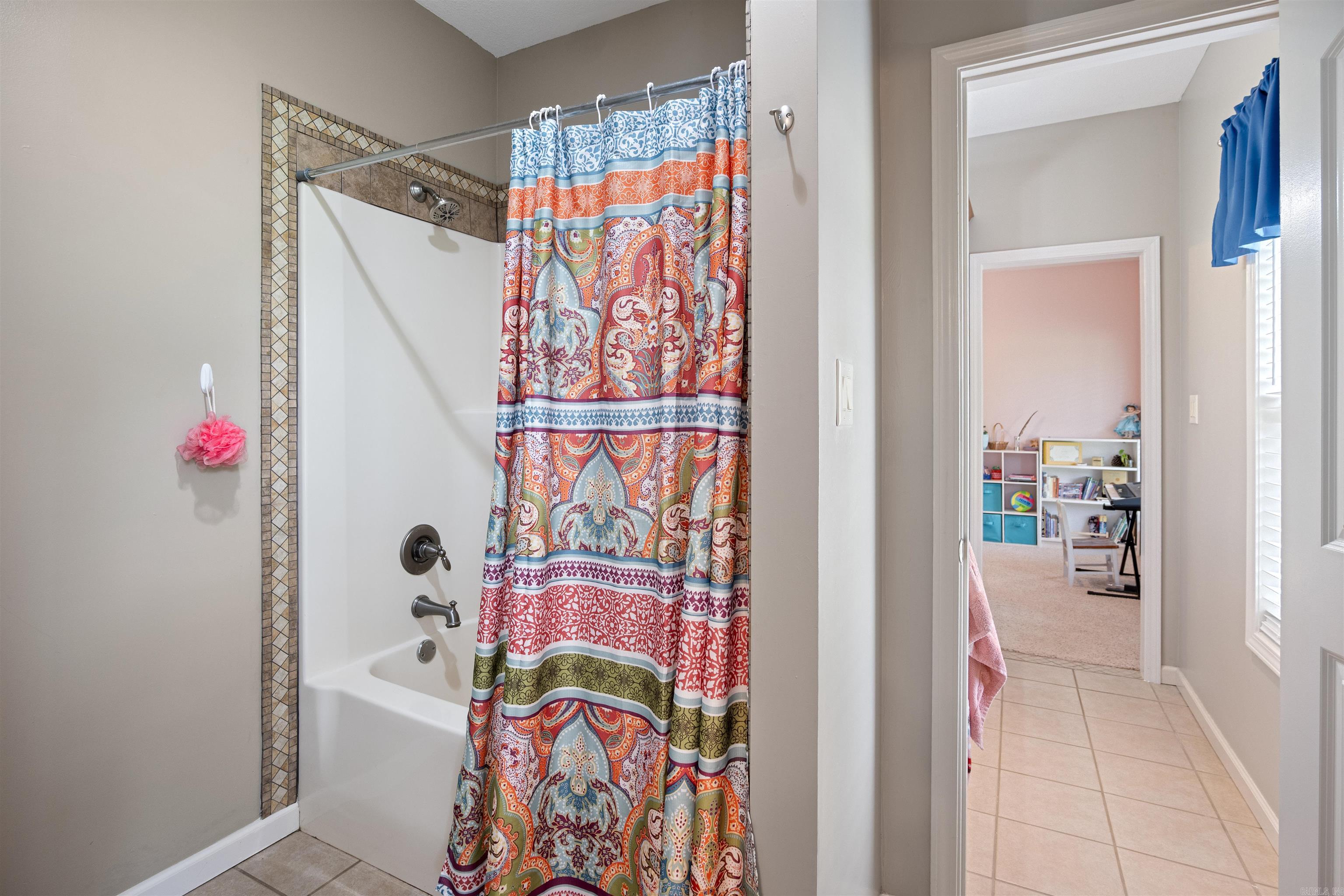 WINDING RIDGE - Residential