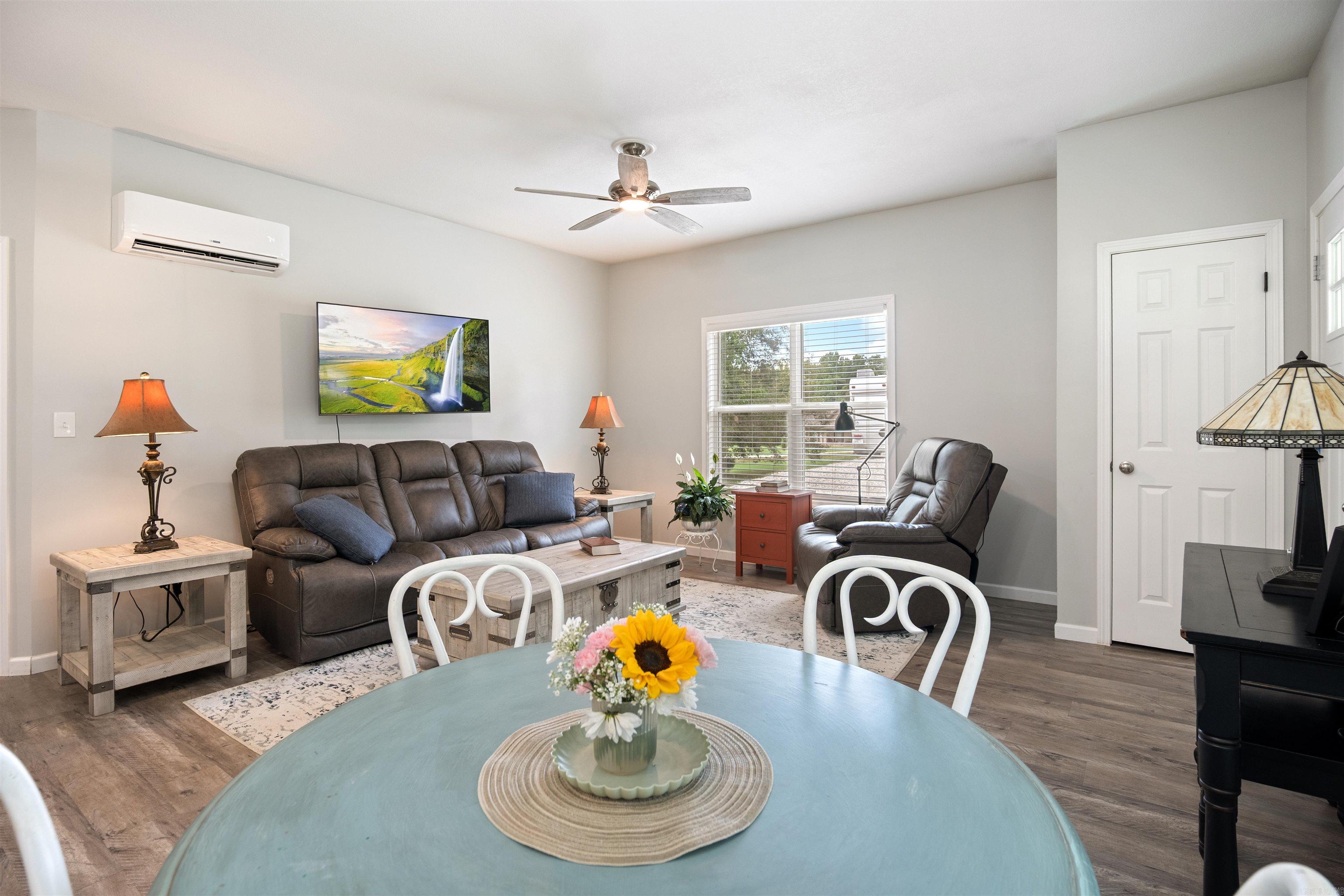 WINDING RIDGE - Residential