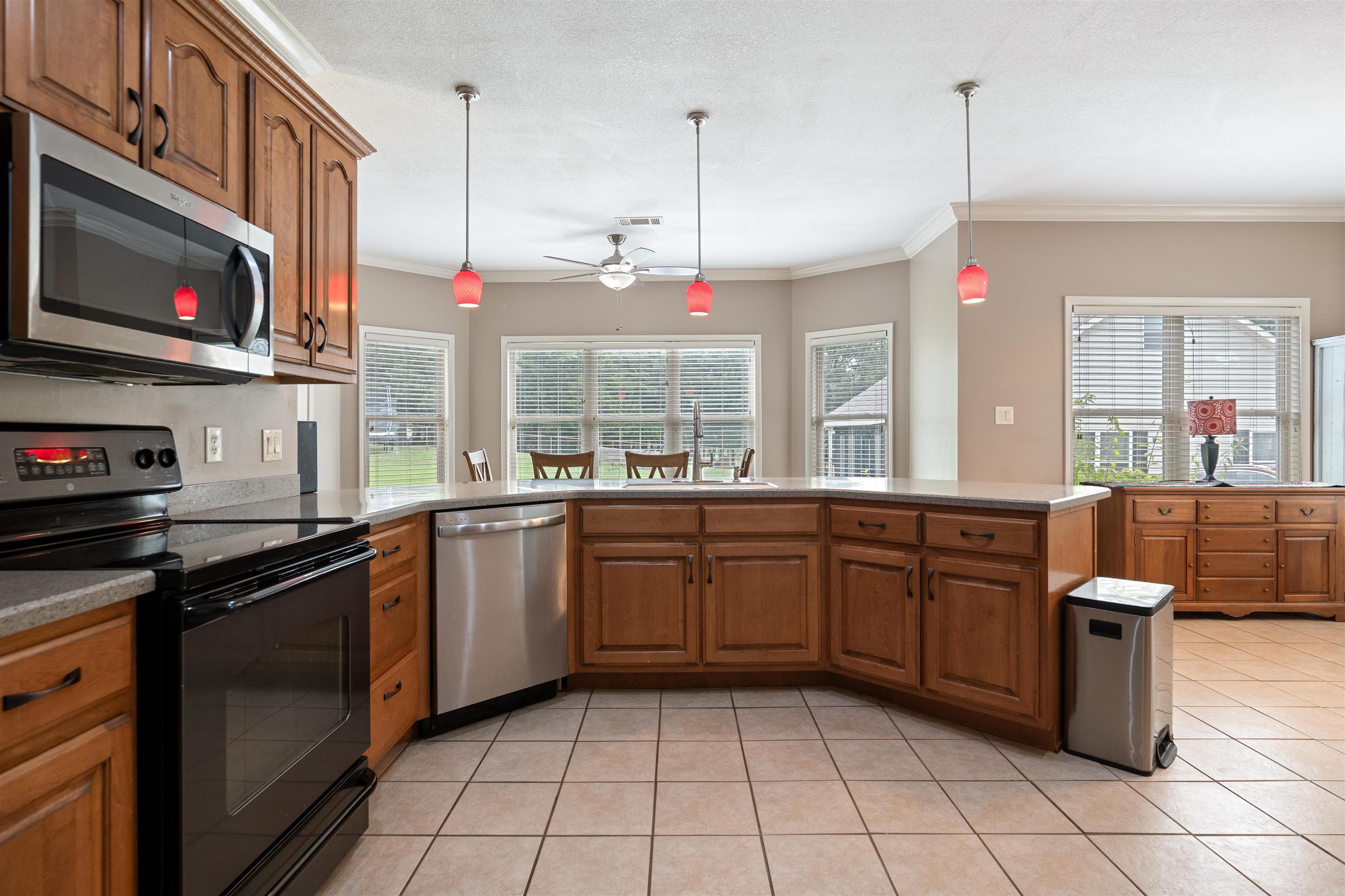 WINDING RIDGE - Residential