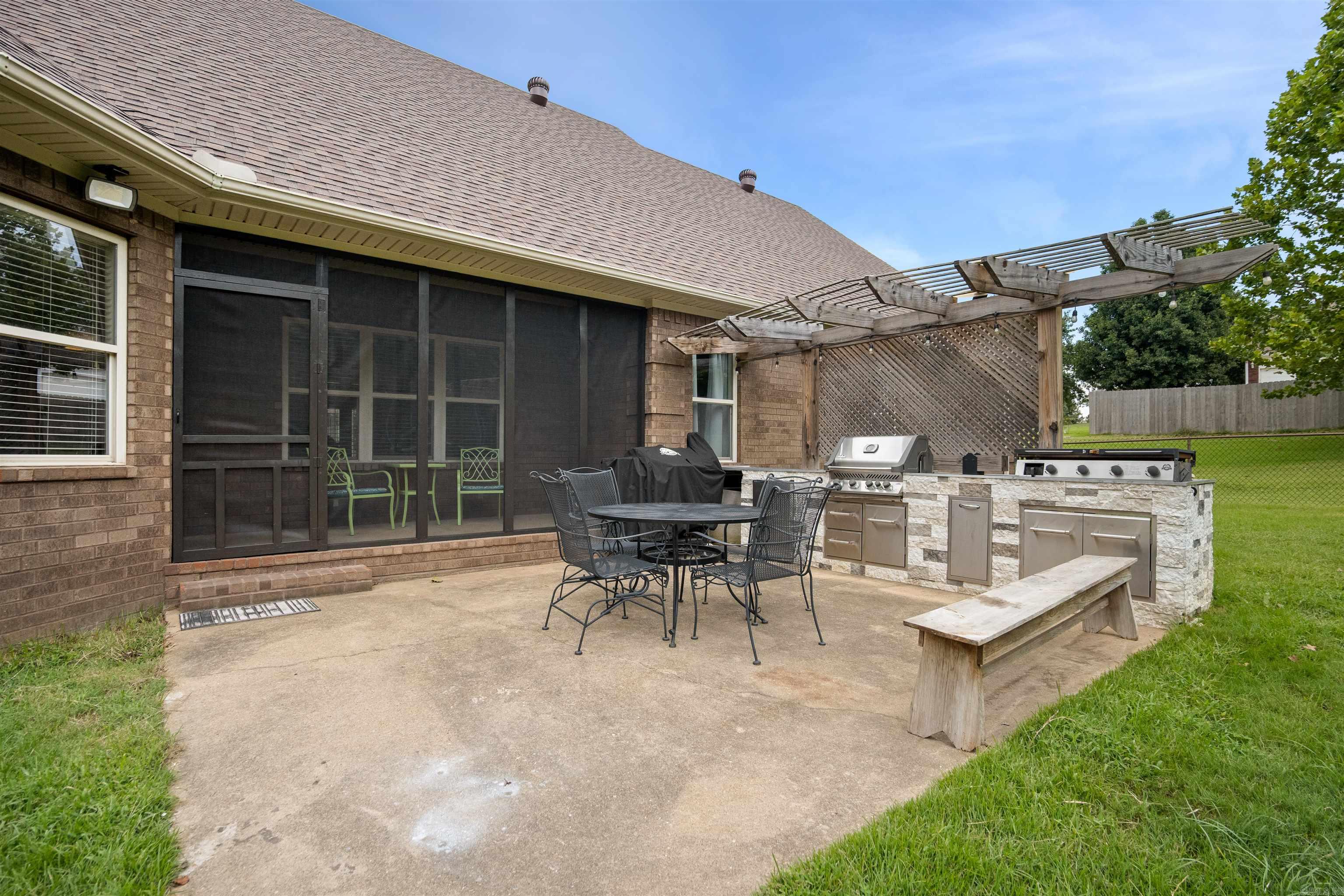 WINDING RIDGE - Residential