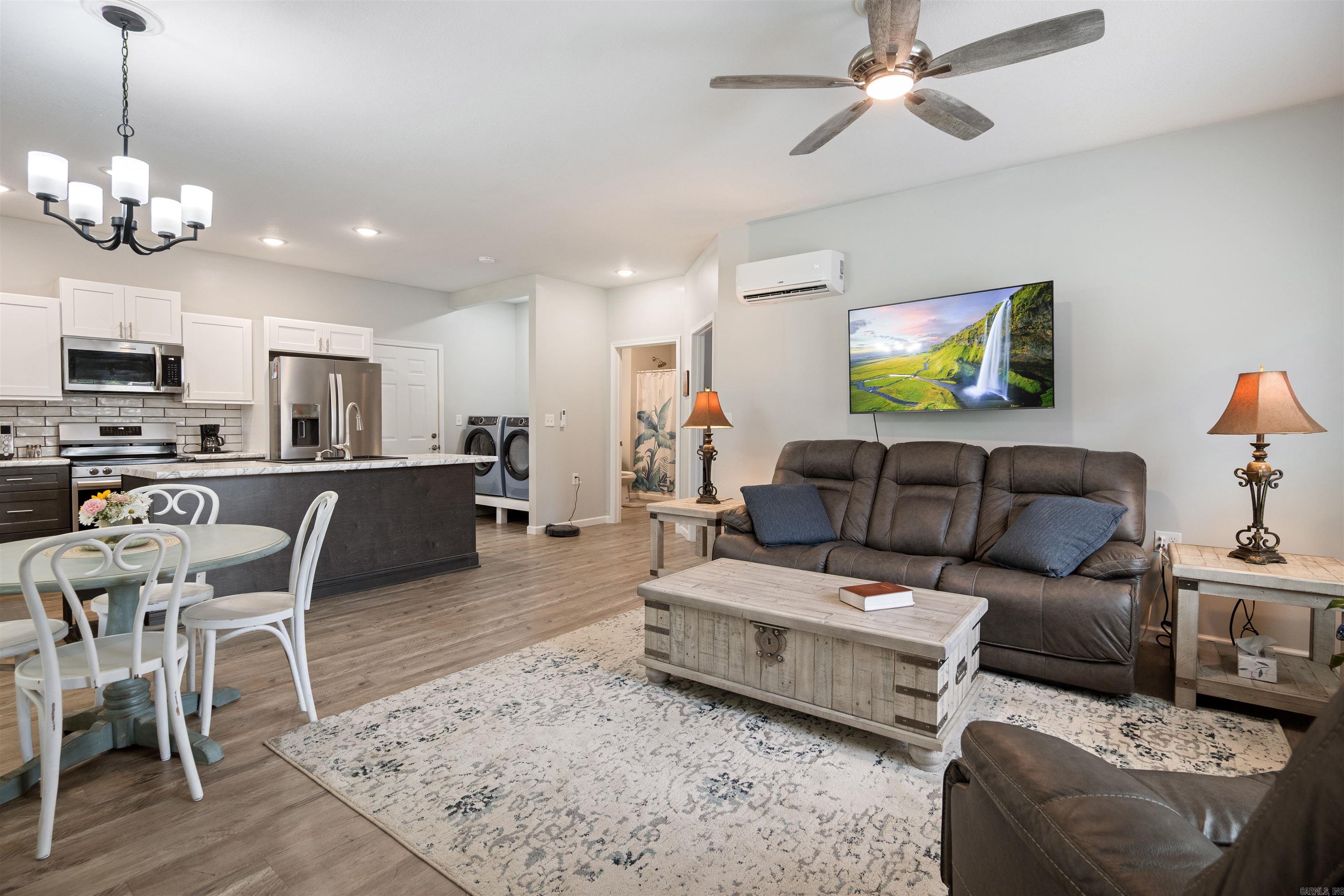 WINDING RIDGE - Residential