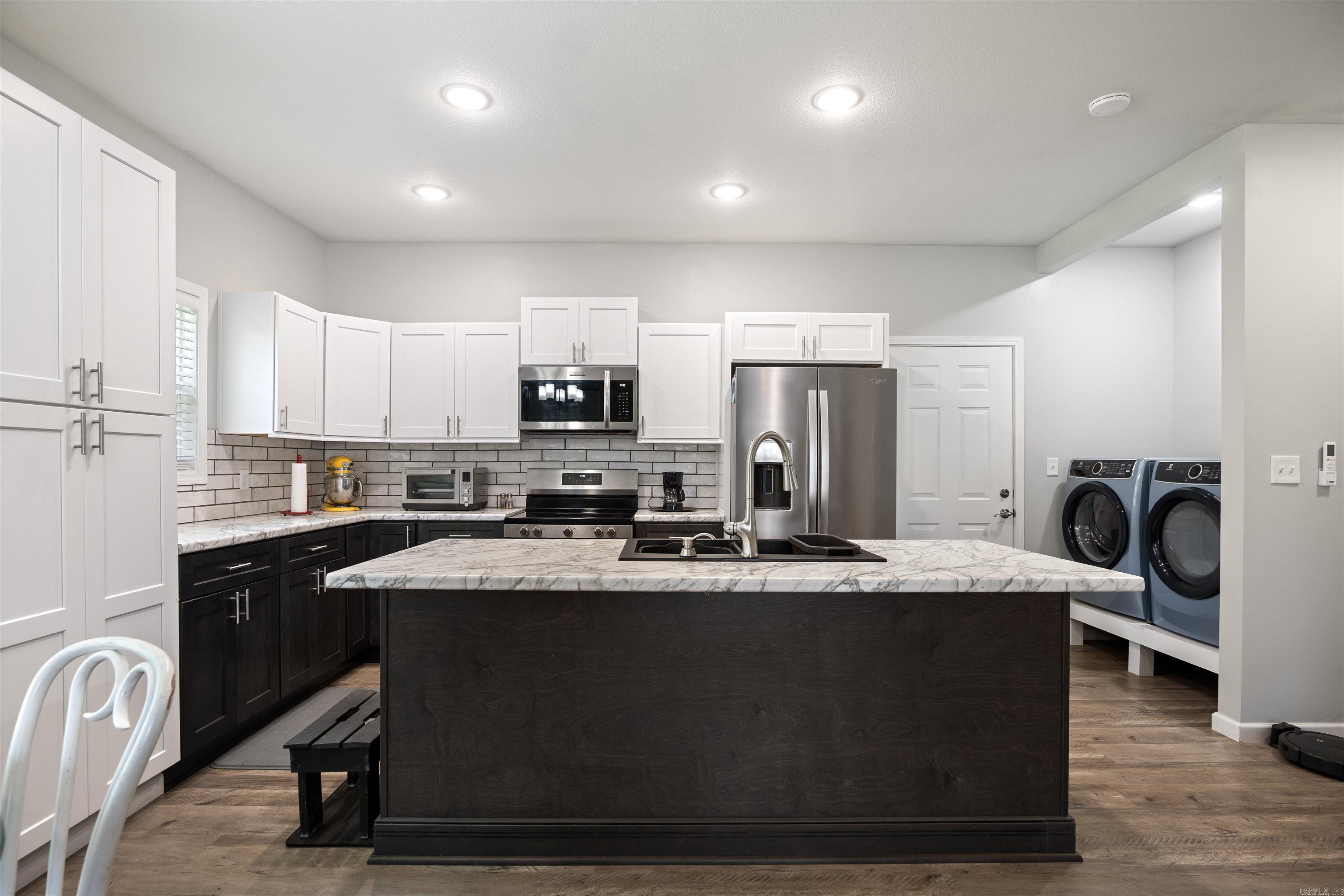 WINDING RIDGE - Residential