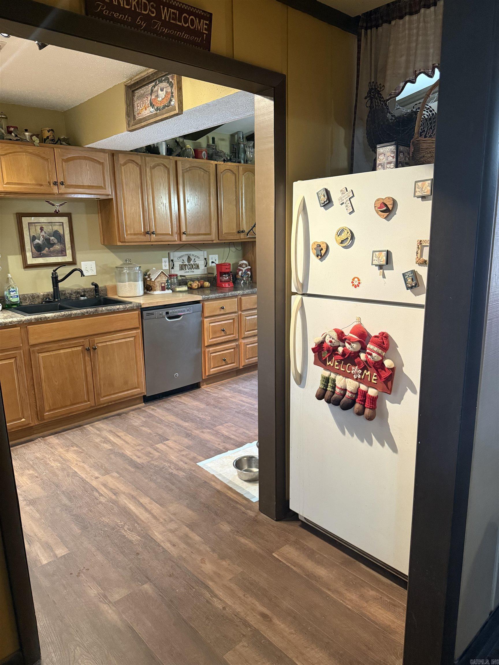 CHELSEA GLADE - Residential