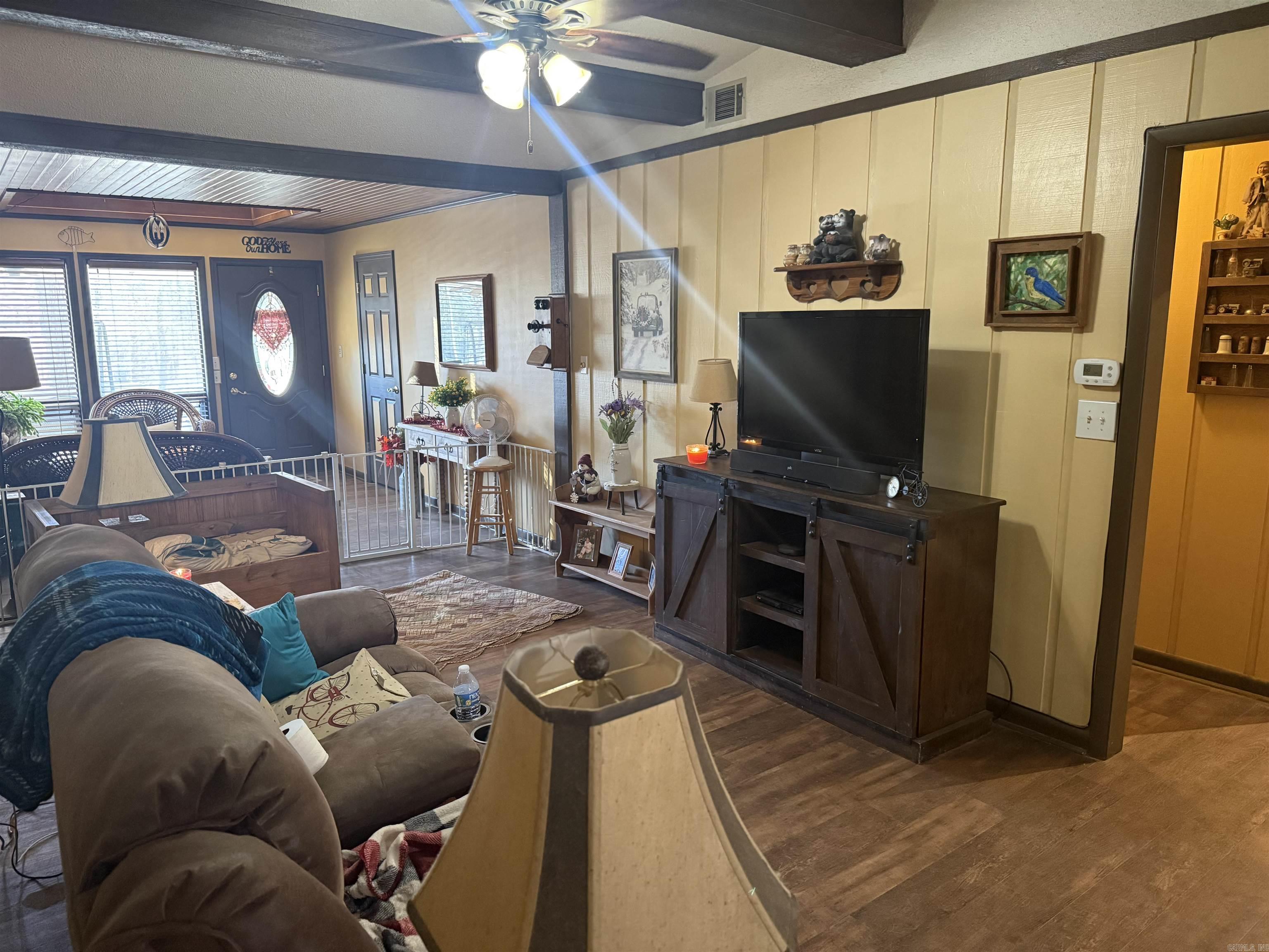 CHELSEA GLADE - Residential