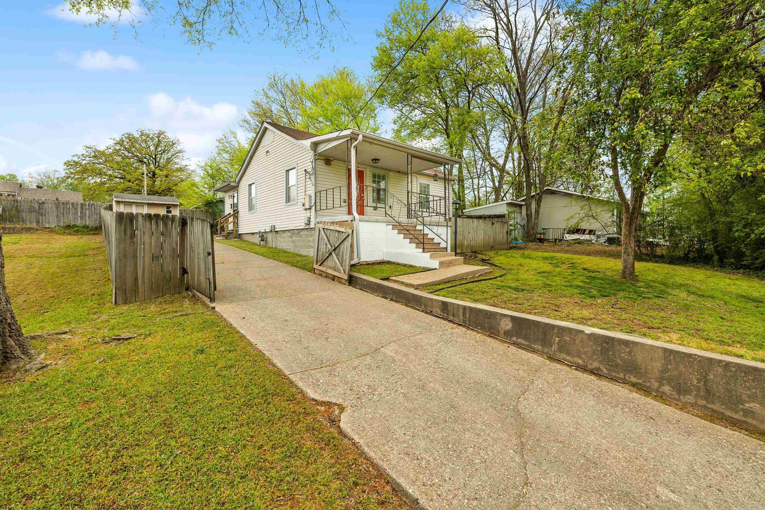 Original Town of Benton - Residential