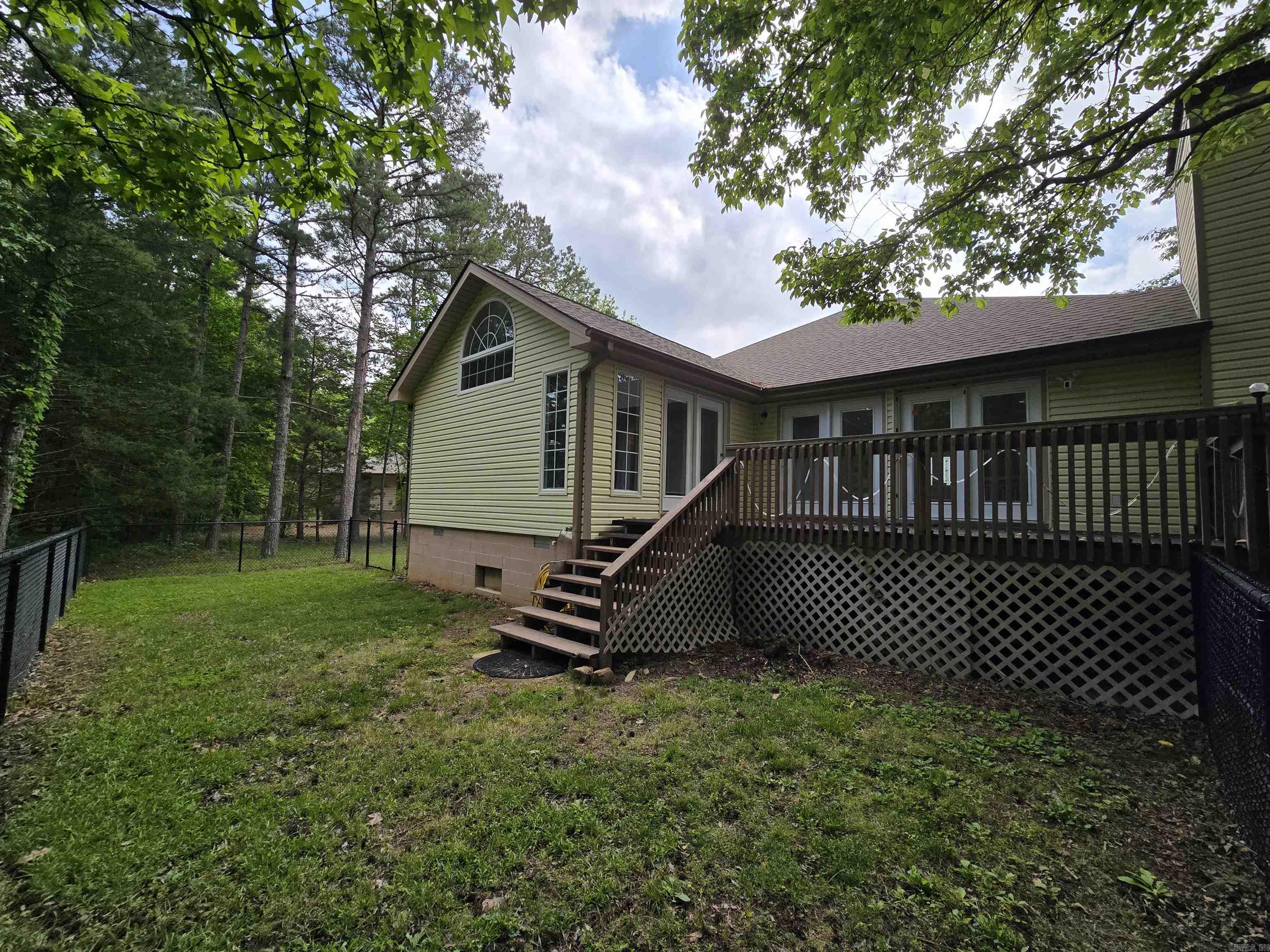 CASTLE RIDGE - Residential