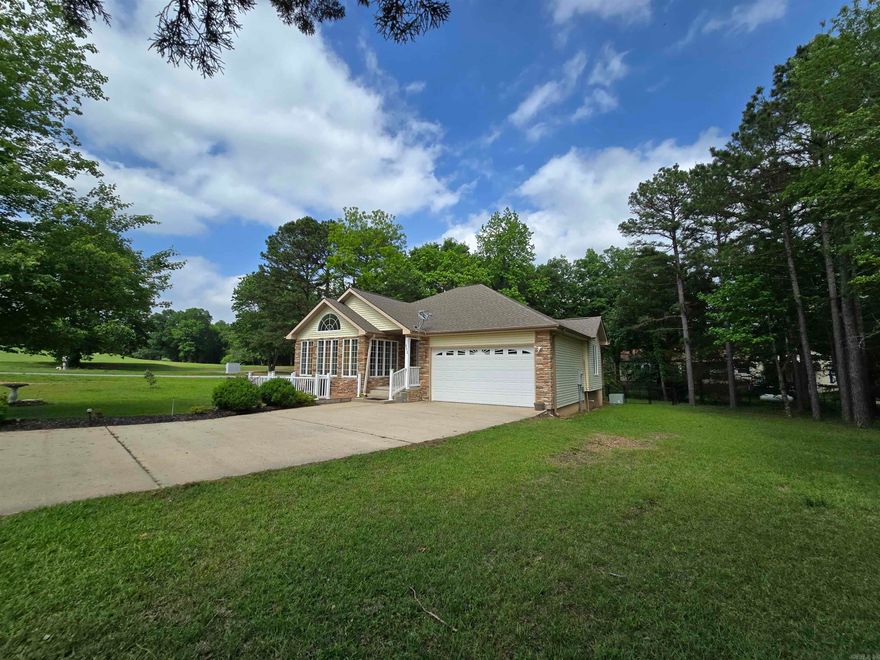 Come see this beautiful, modern home surrounded by the Indian Hills Golf Course in one of the nicest neighborhood in FFB.  Right next to the 16th hole and just a short cart ride to the club house.  Featuring hardwood floors, vaulted ceilings, stone feature wall with beautiful gas fireplace, Anderson windows, double closets in master bedroom, shaded back deck overlooking the fenced backyard, and much more. Several hiking, biking, and UTV trails, FFB marina and many other lake access points just minutes away.  Whether for full-time living, or a weekend escape, the living is easy in Castle Ridge Heights.