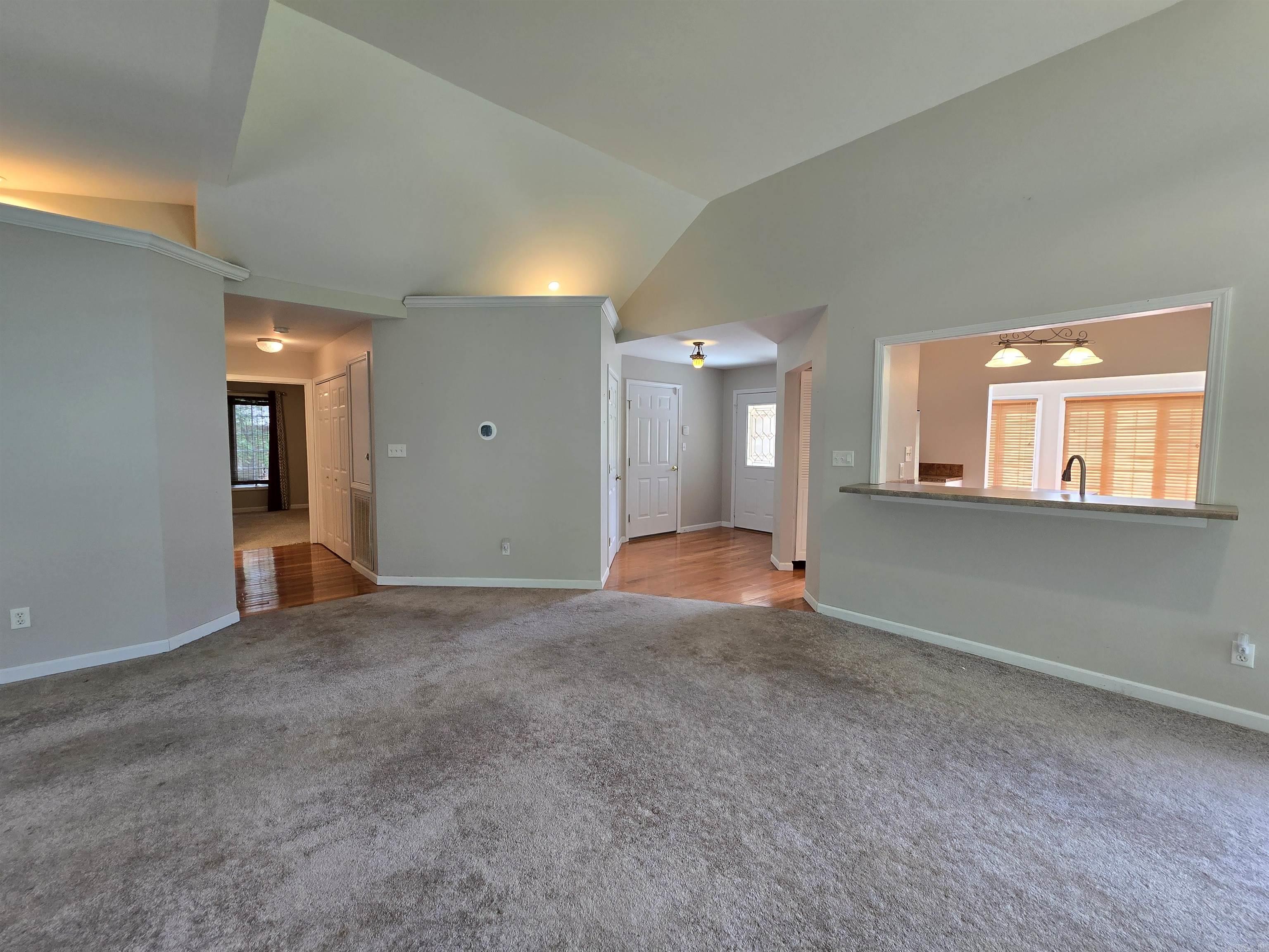 CASTLE RIDGE - Residential