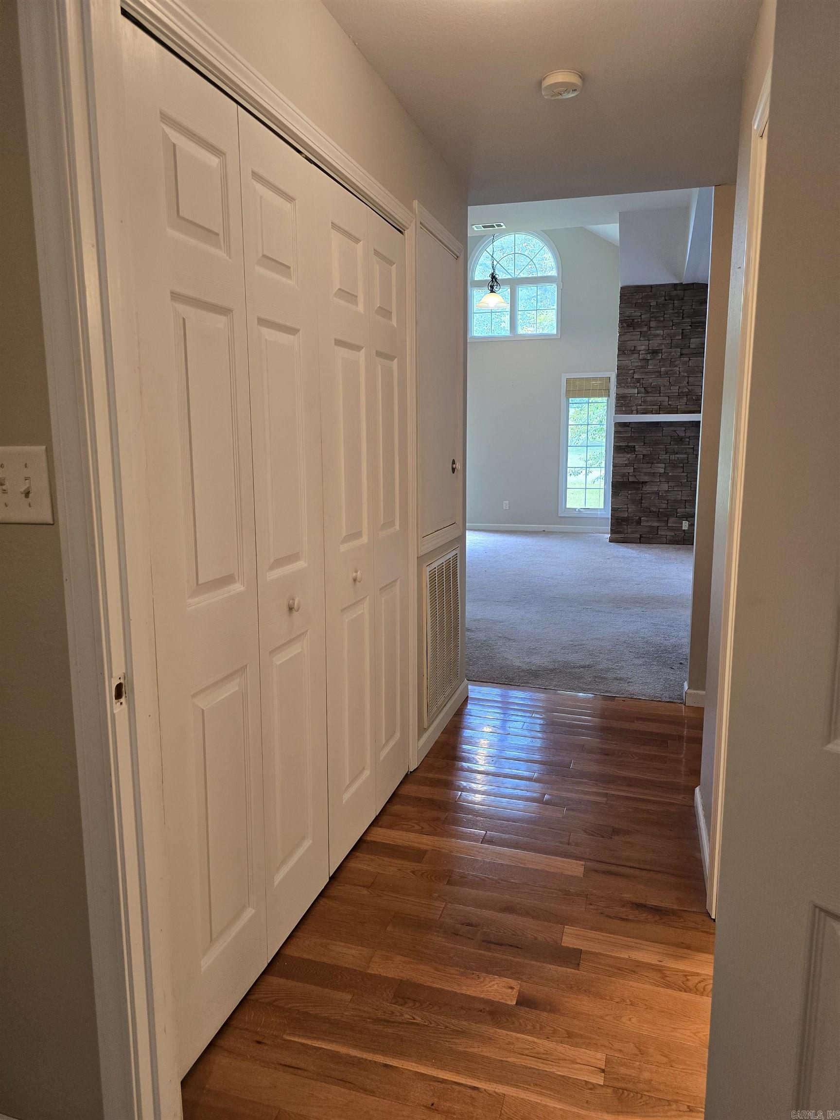 CASTLE RIDGE - Residential