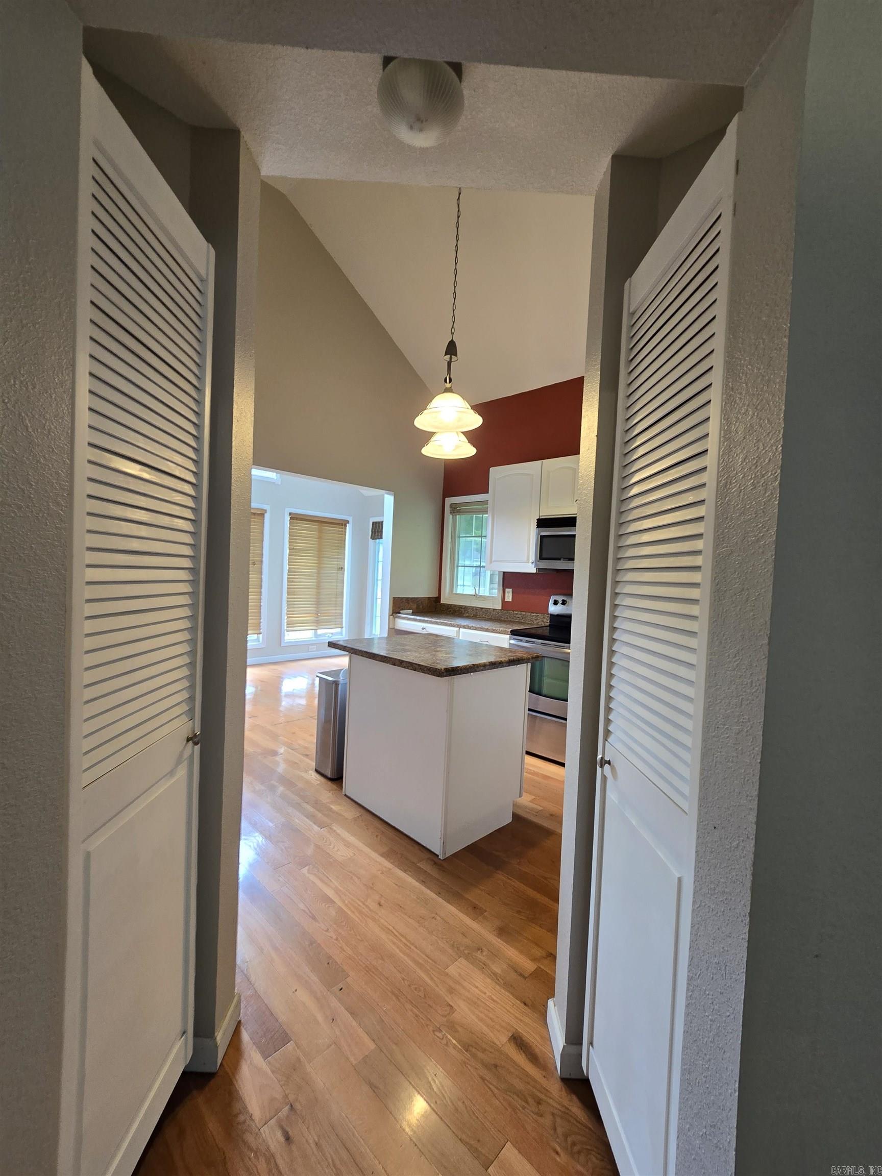 CASTLE RIDGE - Residential