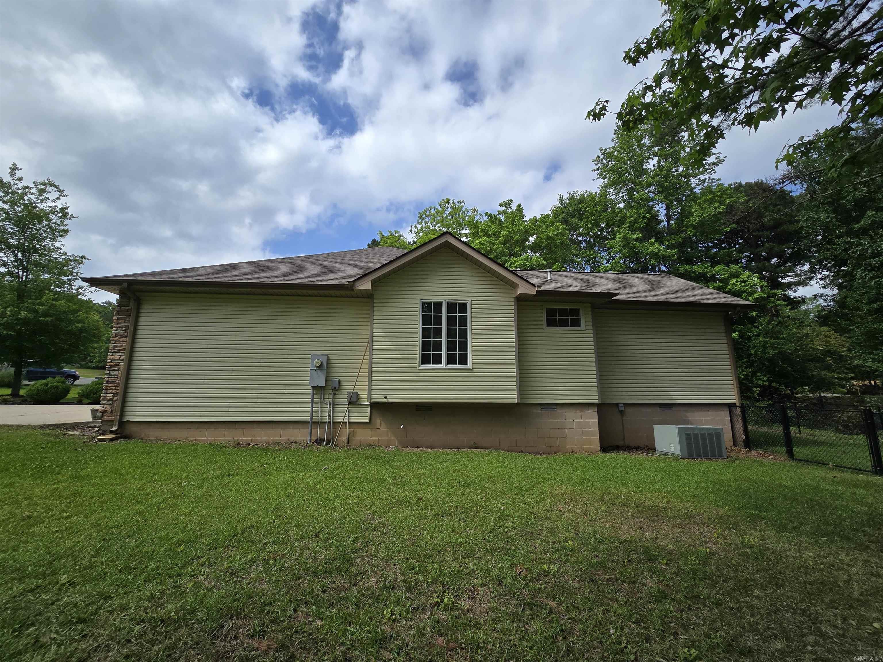 CASTLE RIDGE - Residential