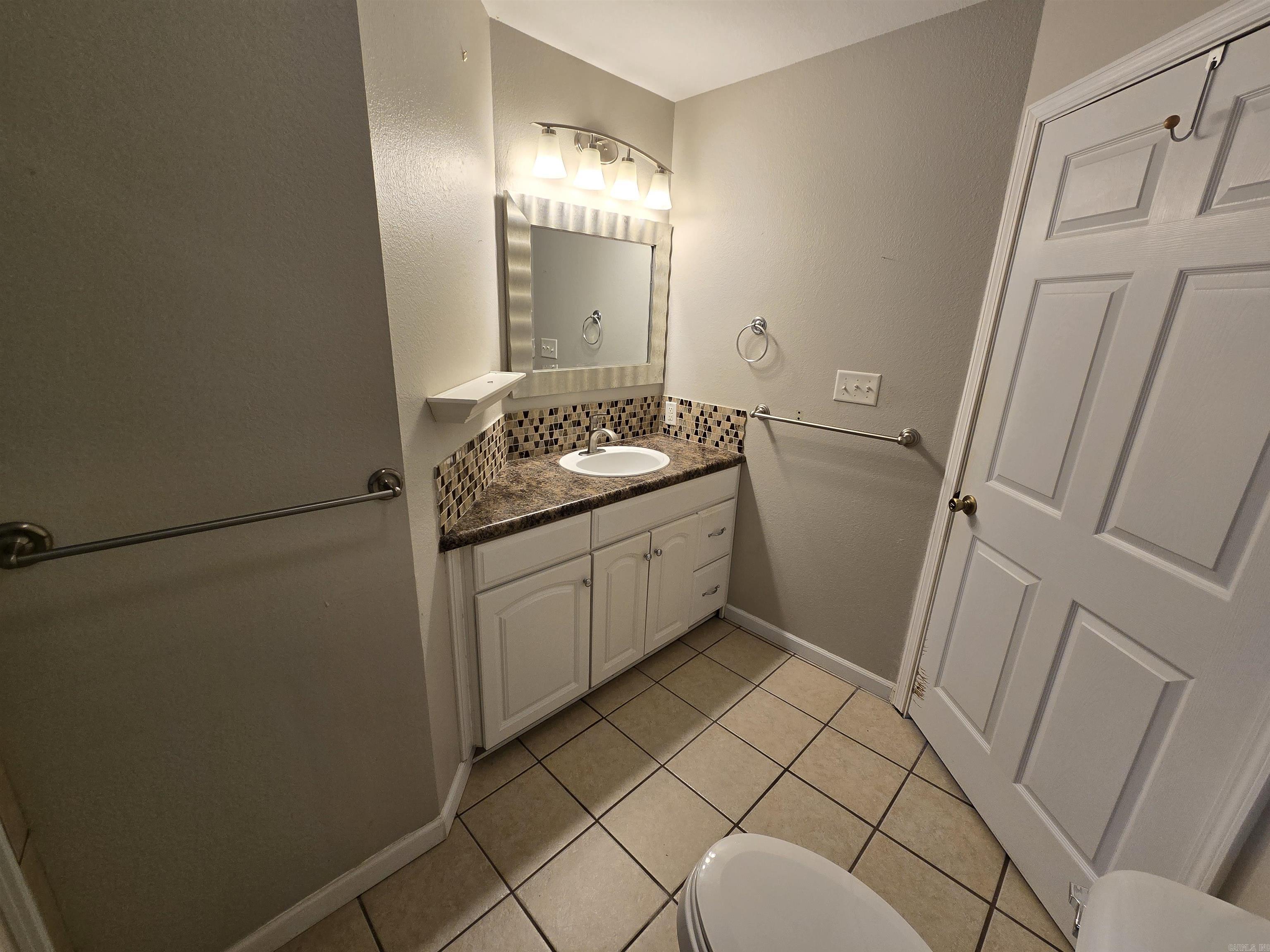 CASTLE RIDGE - Residential