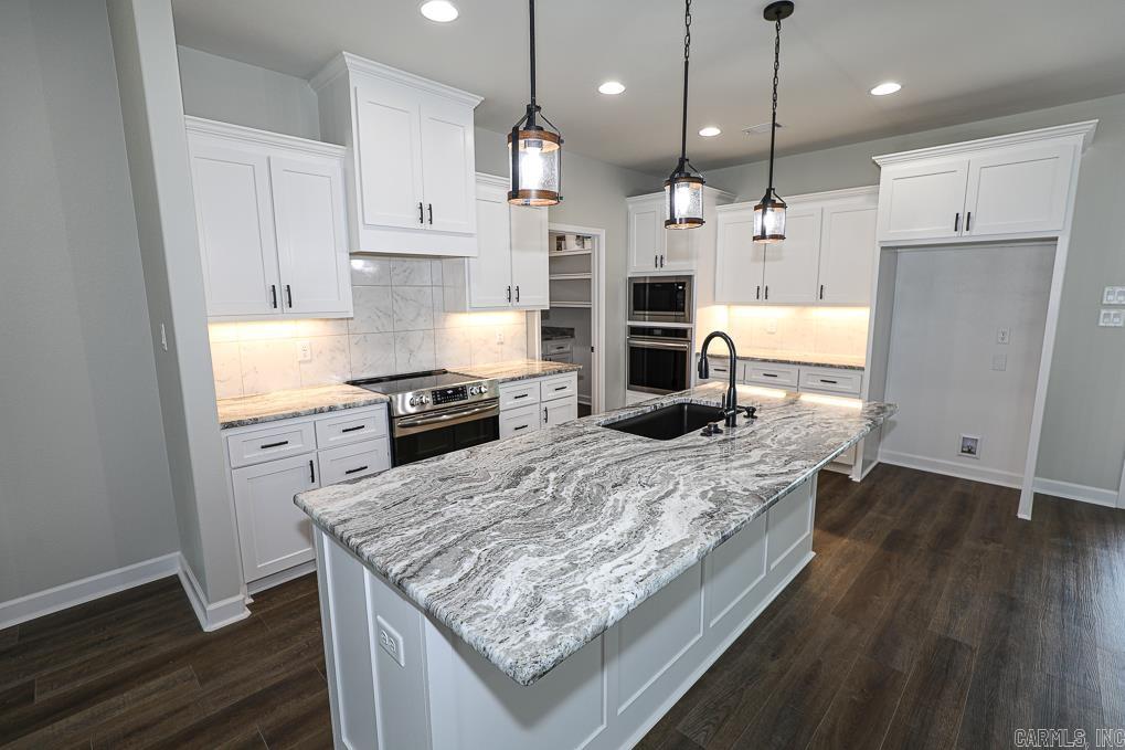 OLDE SALEM TOWNSHIP - Residential